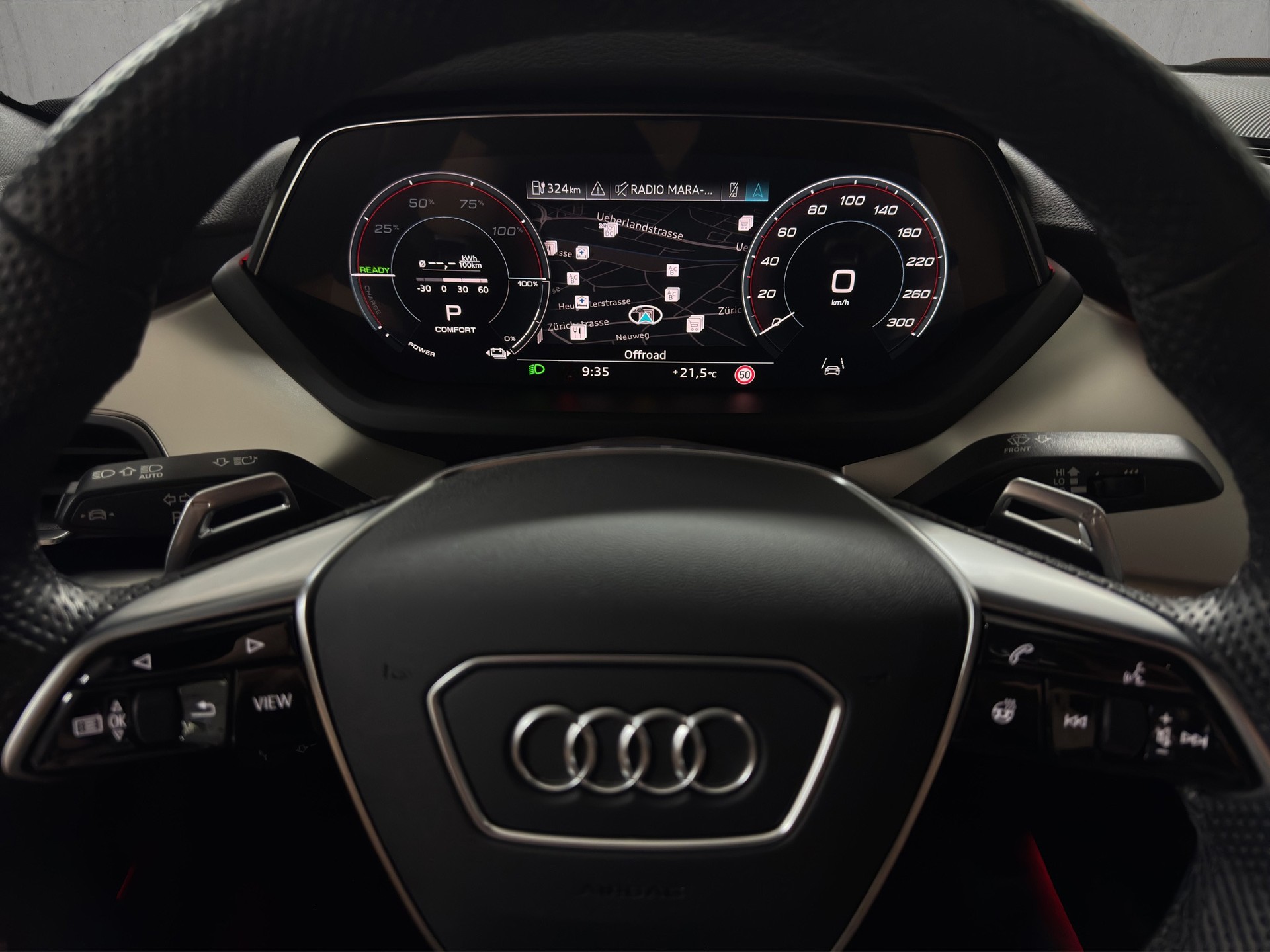 AUDI RS e-tron GT-600 PS-quattro "Leder Sportsitze Pro mit Wabensteppung"-image-15
