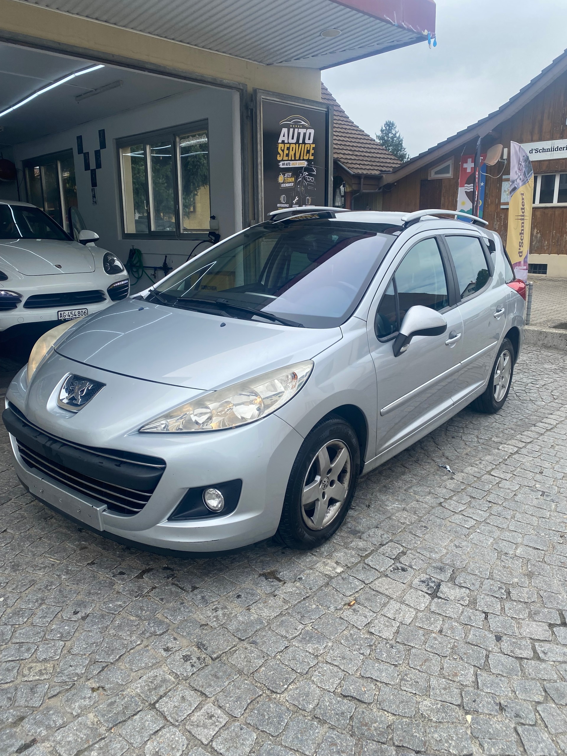 PEUGEOT 207-image-0