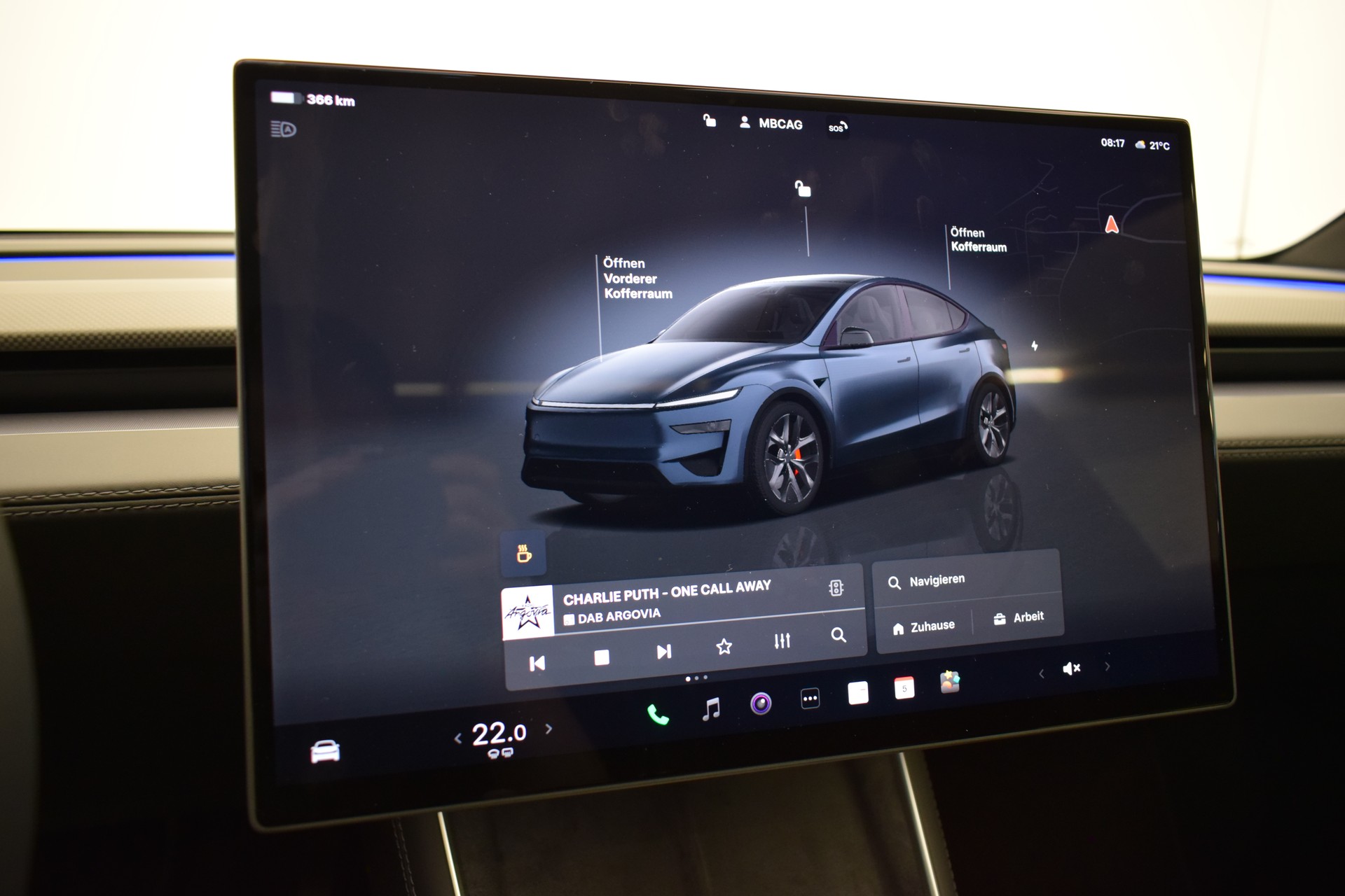 TESLA Model Y Performance AWD 626PS, Neuwagen, CH Typenschein "stealth grey"-image-20