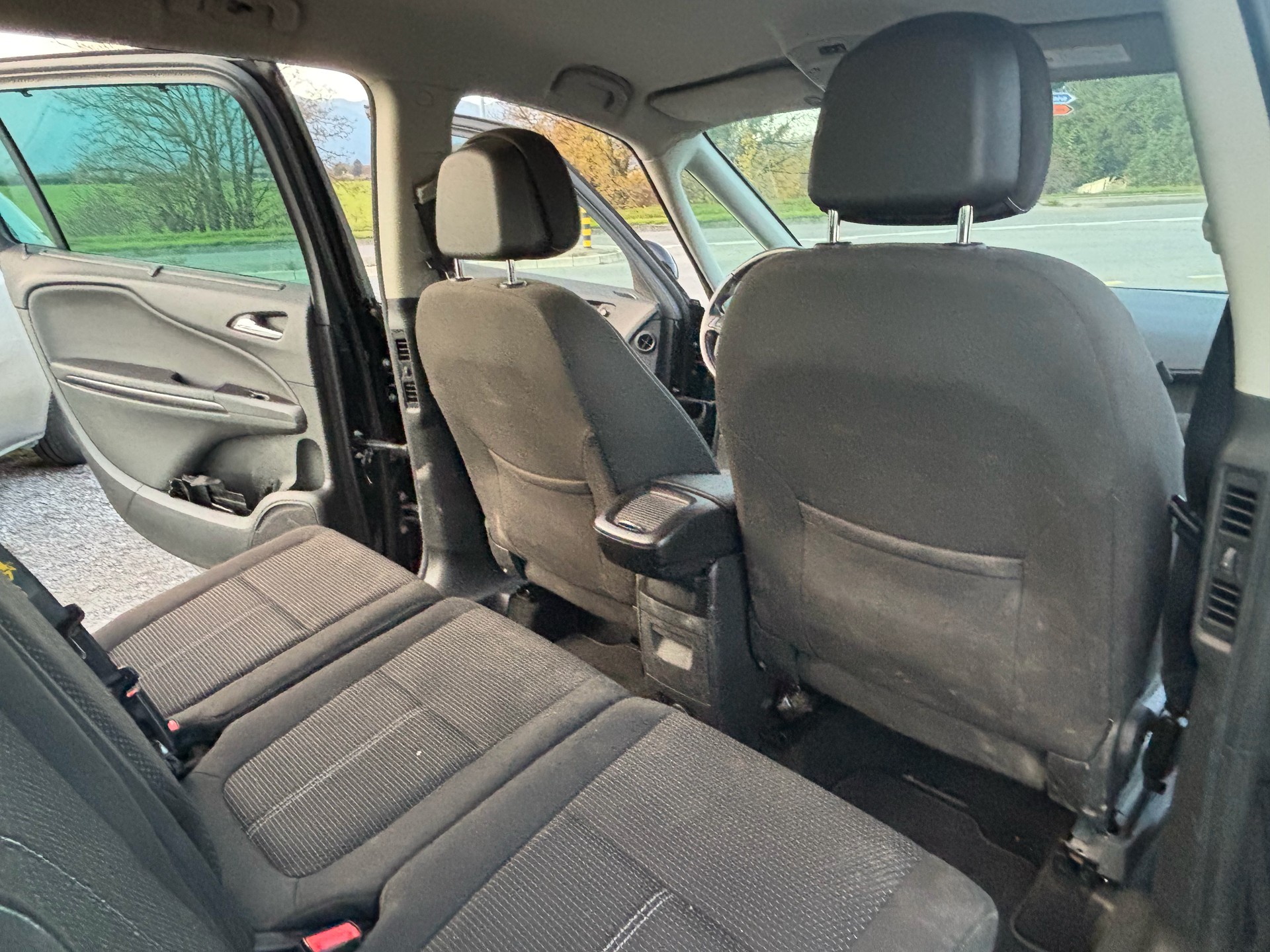 OPEL Zafira 1.6i 16V Turbo Enjoy ***Problème Boíte à Vitesses***-image-12