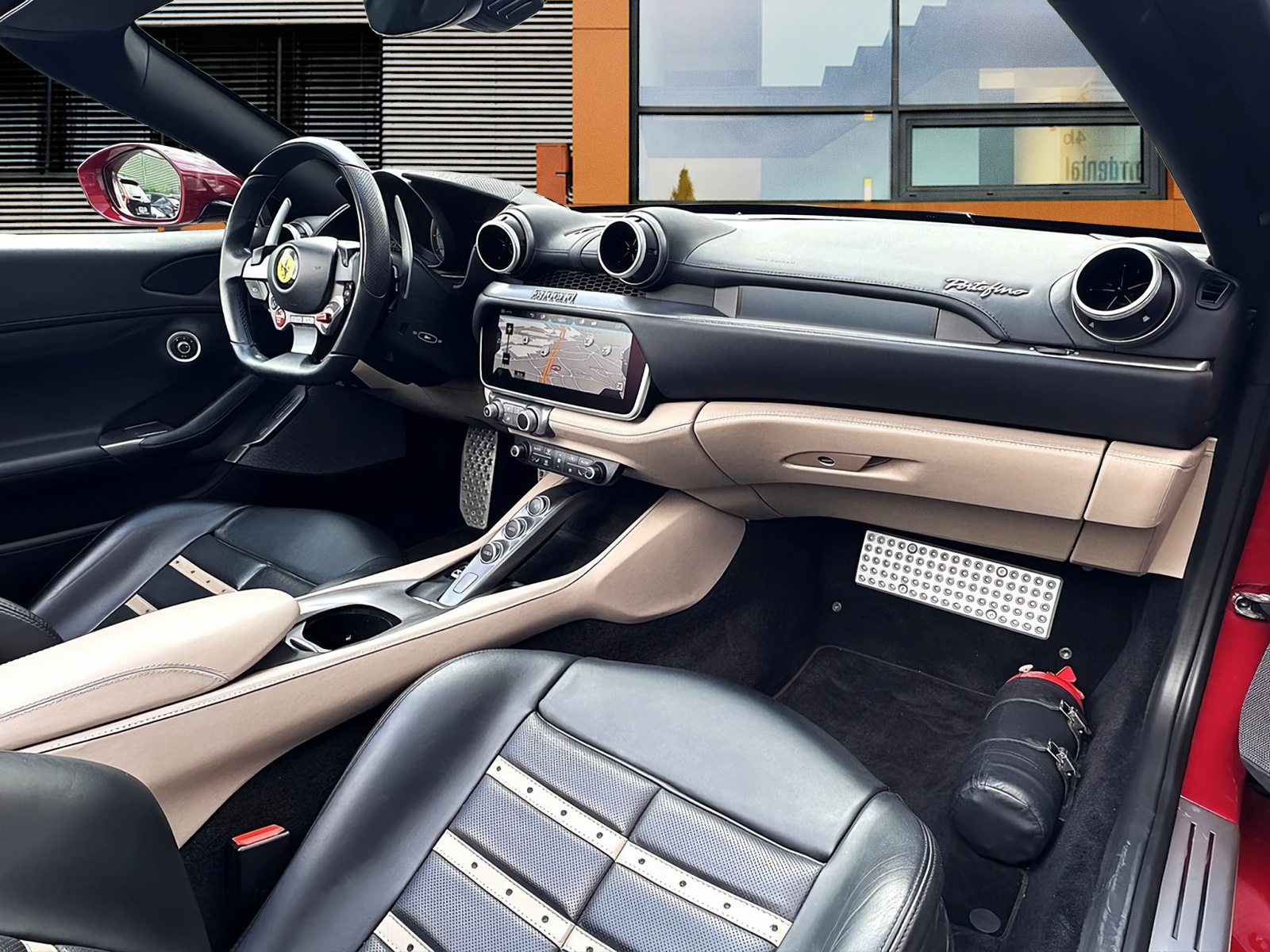 FERRARI Portofino 3.9 Turbo-image-17