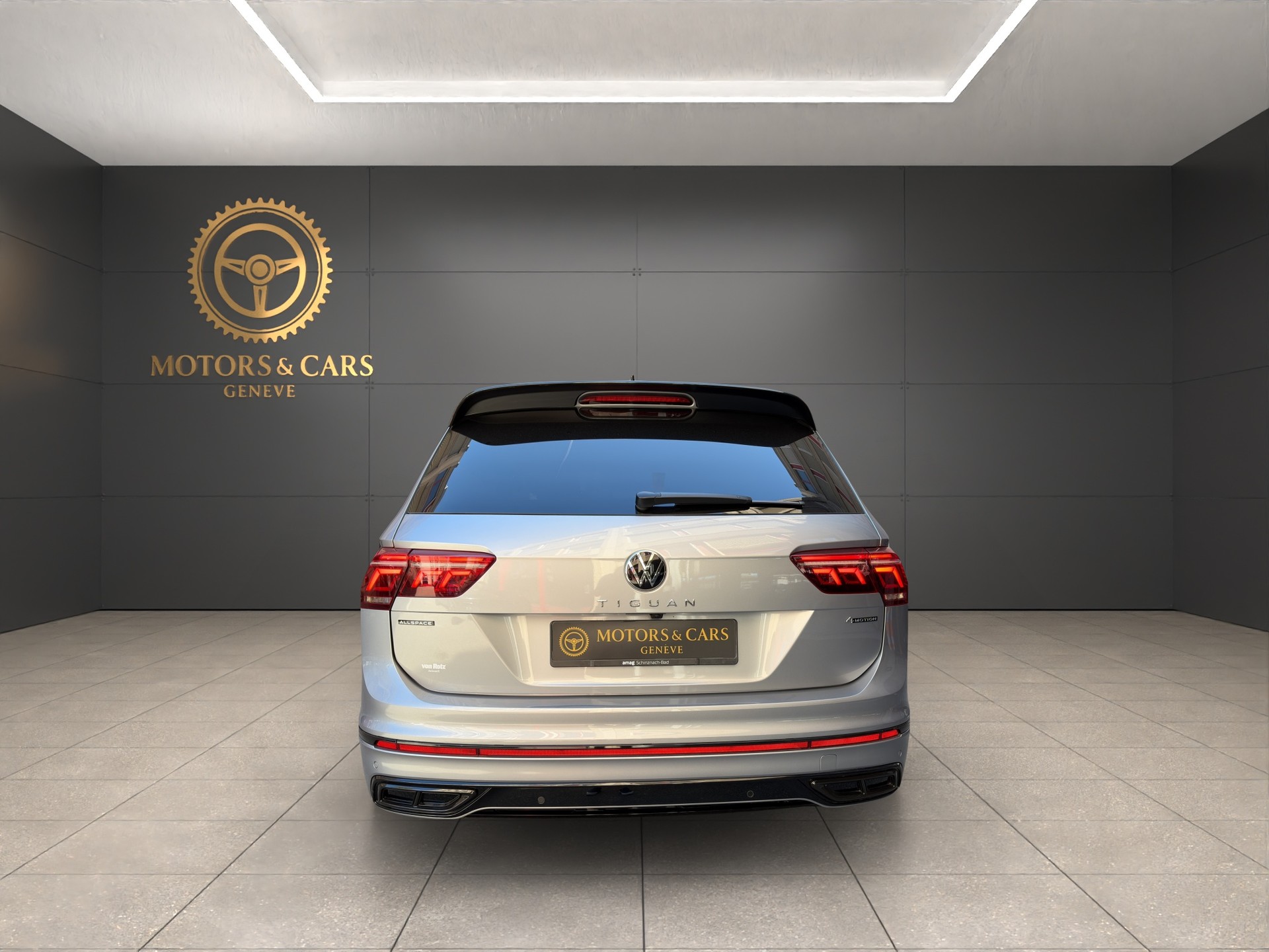 VW Tiguan Allspace 2.0TSI R-Line 4Motion DSG-image-3