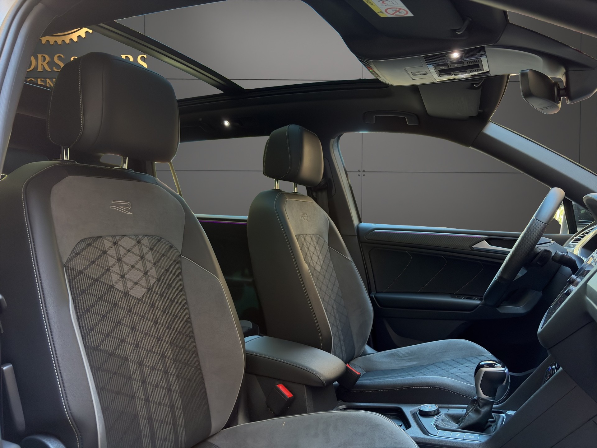 VW Tiguan Allspace 2.0TSI R-Line 4Motion DSG-image-12