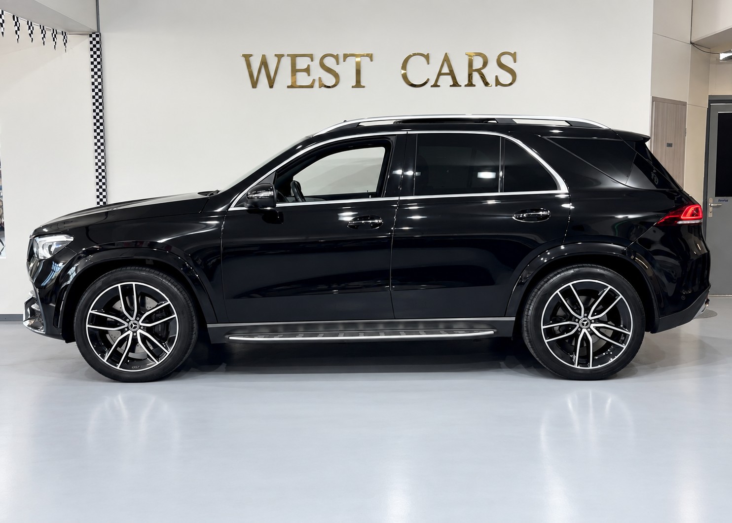 MERCEDES-BENZ GLE 450 4Matic AMG Line 9G-Tronic-image-1