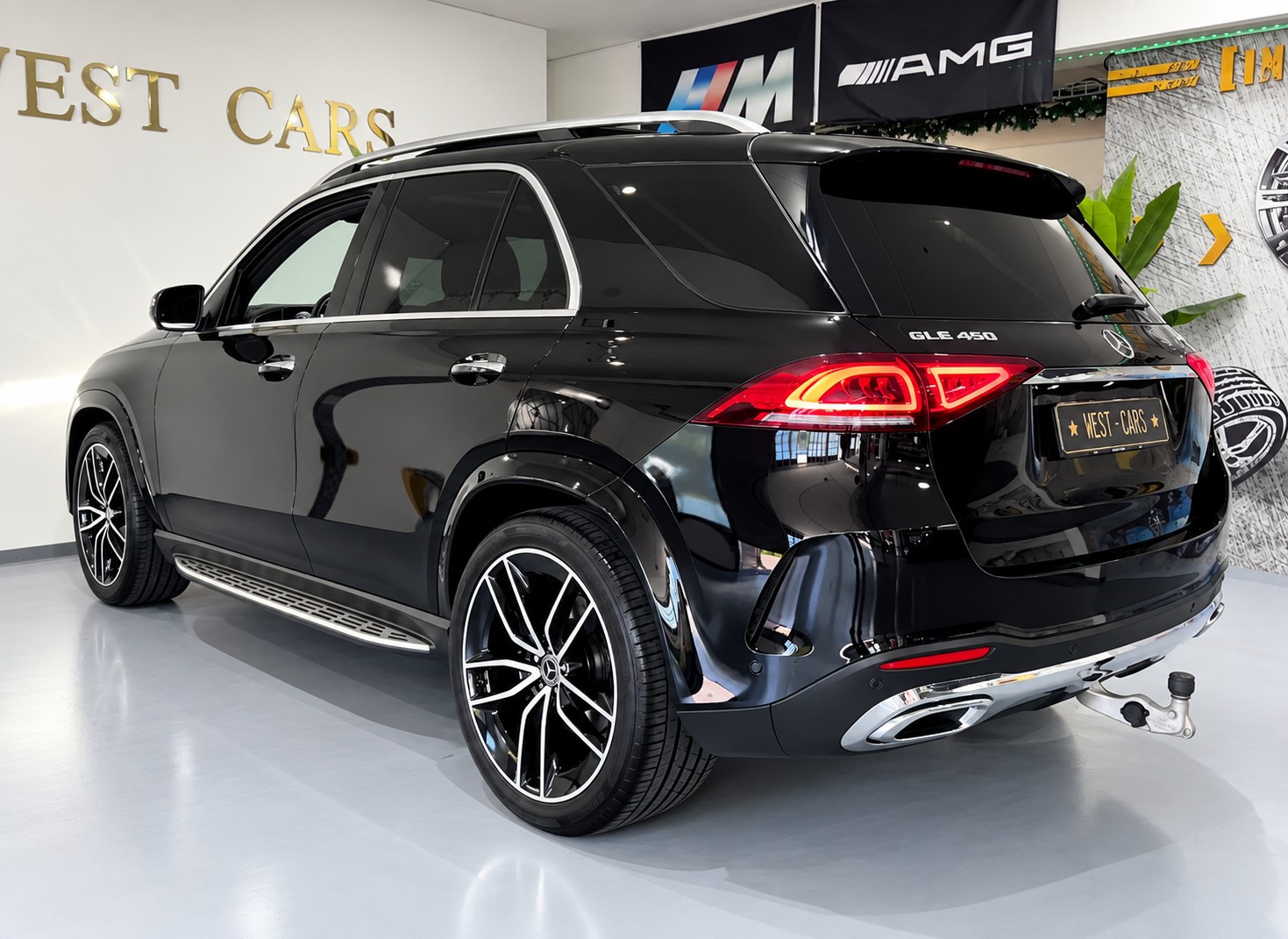 MERCEDES-BENZ GLE 450 4Matic AMG Line 9G-Tronic-image-4