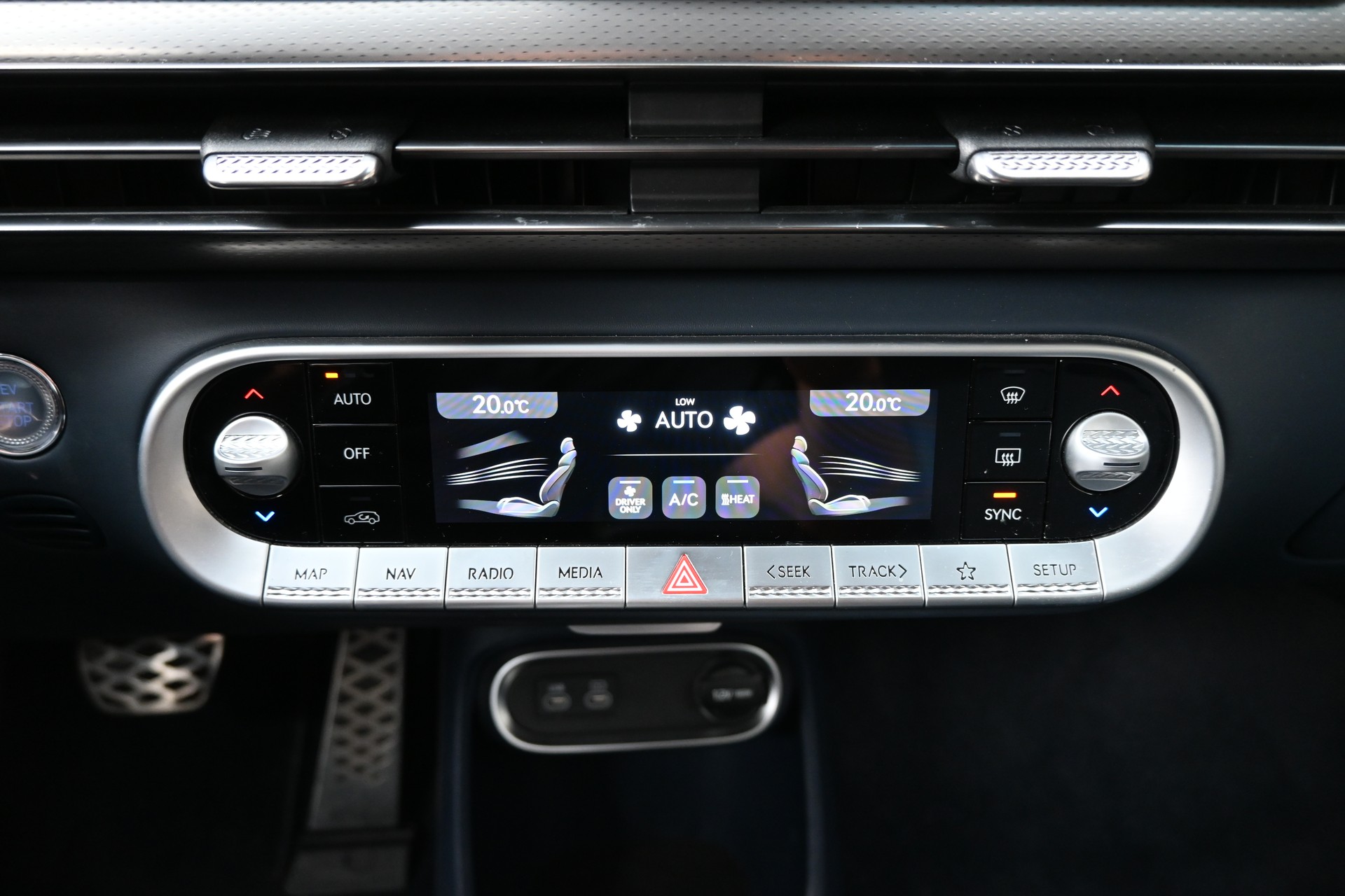 GENESIS GV60 77.4 kWh Sport Plus AWD 4X4 490PS (CH Auto)-image-18
