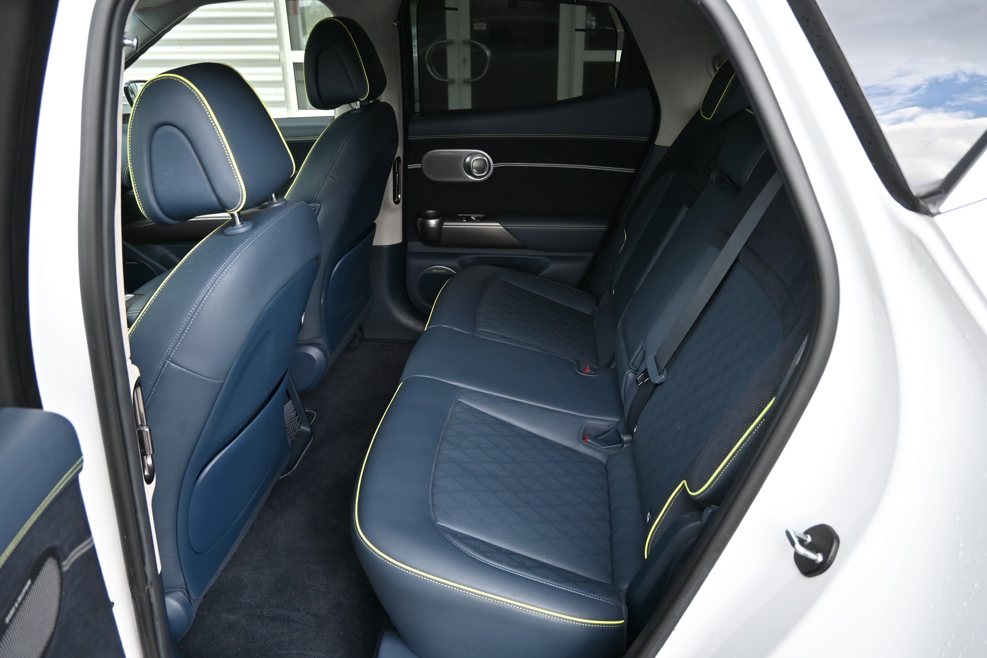 GENESIS GV60 77.4 kWh Sport Plus AWD 4X4 490PS (CH Auto)-image-14