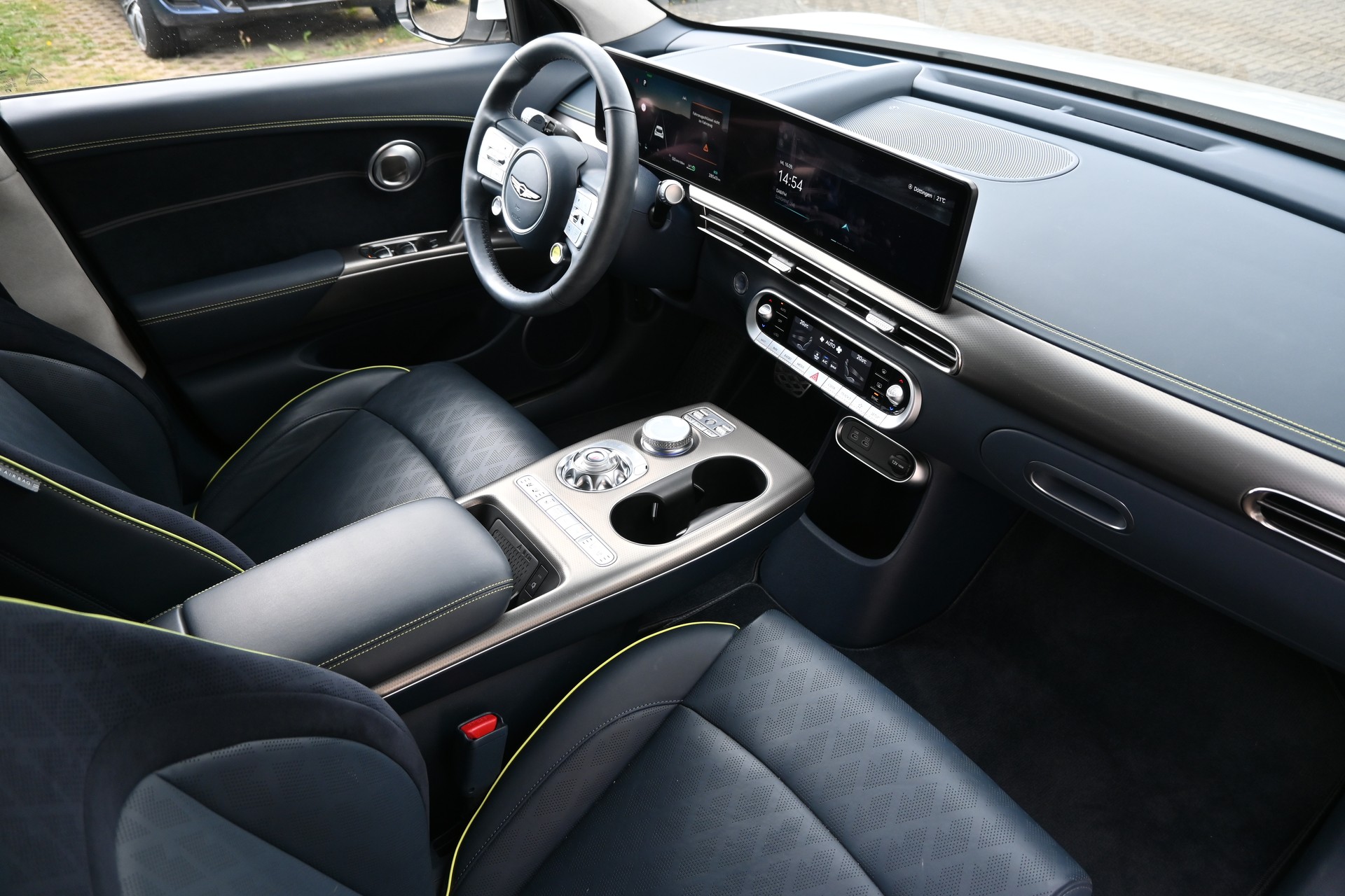 GENESIS GV60 77.4 kWh Sport Plus AWD 4X4 490PS (CH Auto)-image-11
