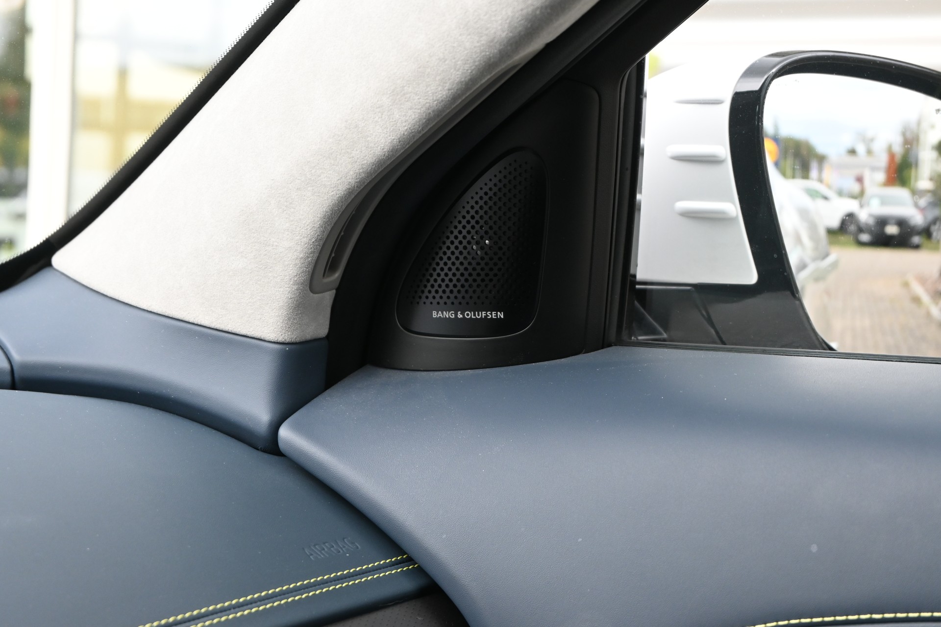 GENESIS GV60 77.4 kWh Sport Plus AWD 4X4 490PS (CH Auto)-image-17
