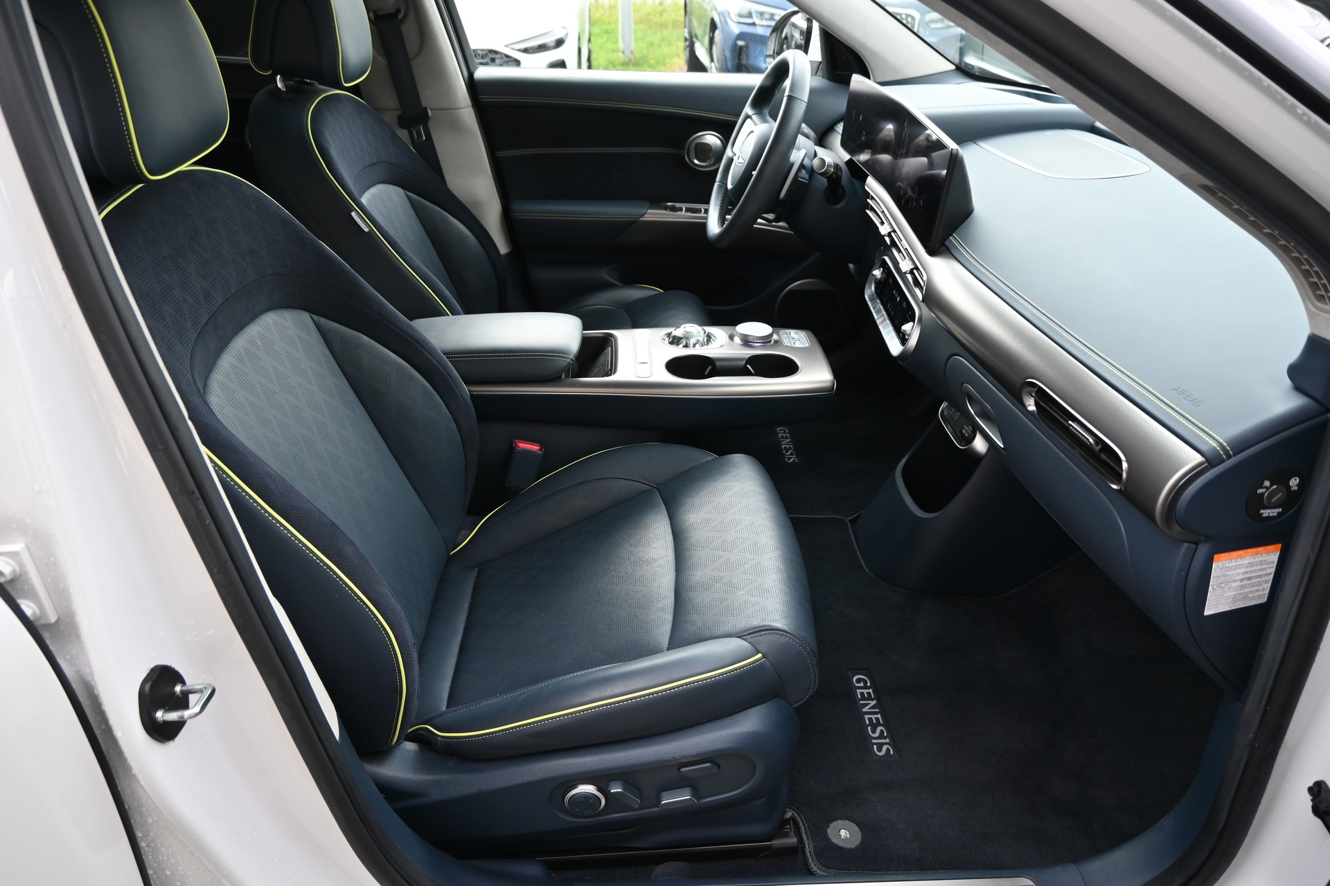 GENESIS GV60 77.4 kWh Sport Plus AWD 4X4 490PS (CH Auto)-image-12