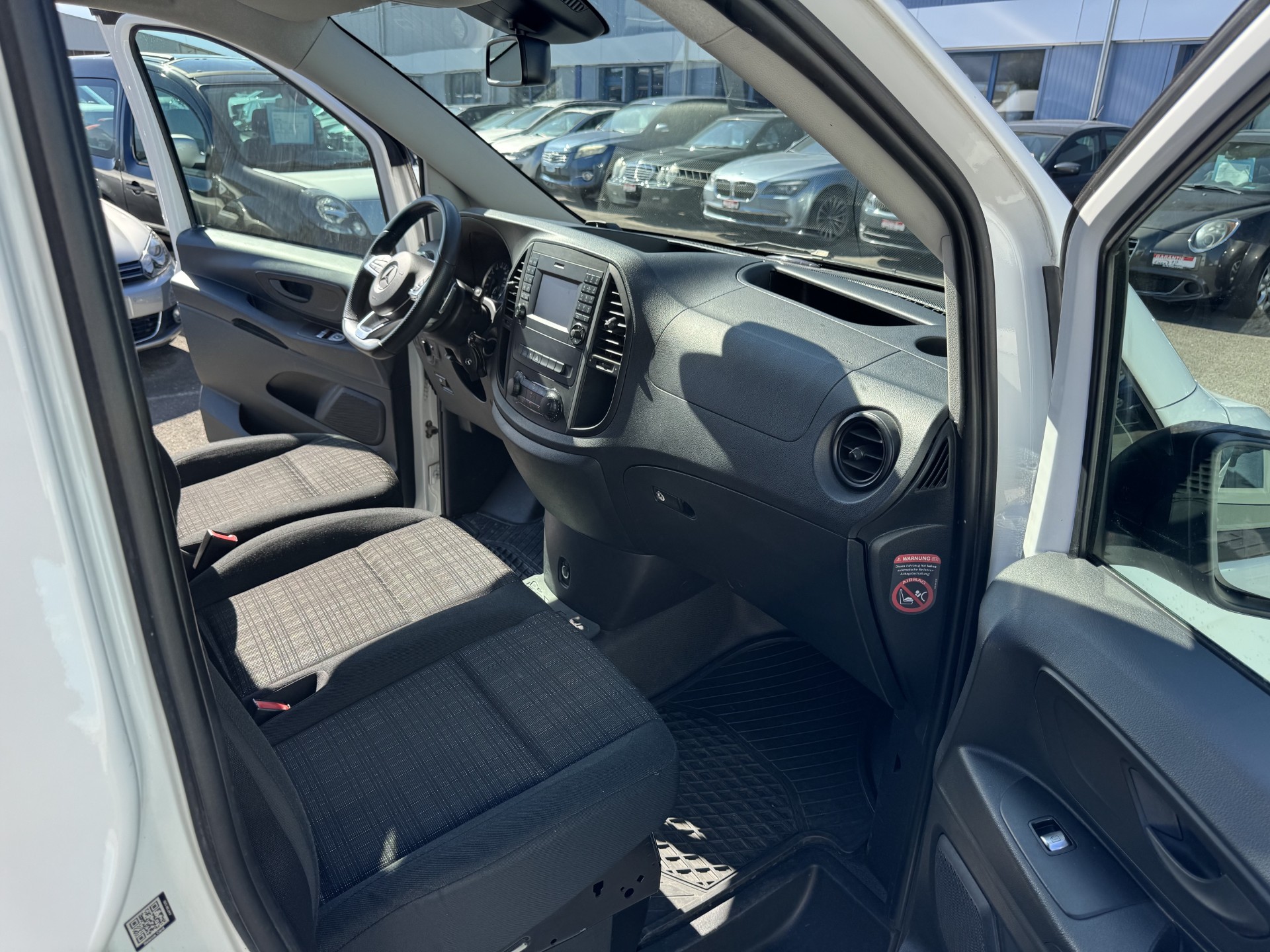 MERCEDES-BENZ Vito 116 CDI 7G Automatique-image-12