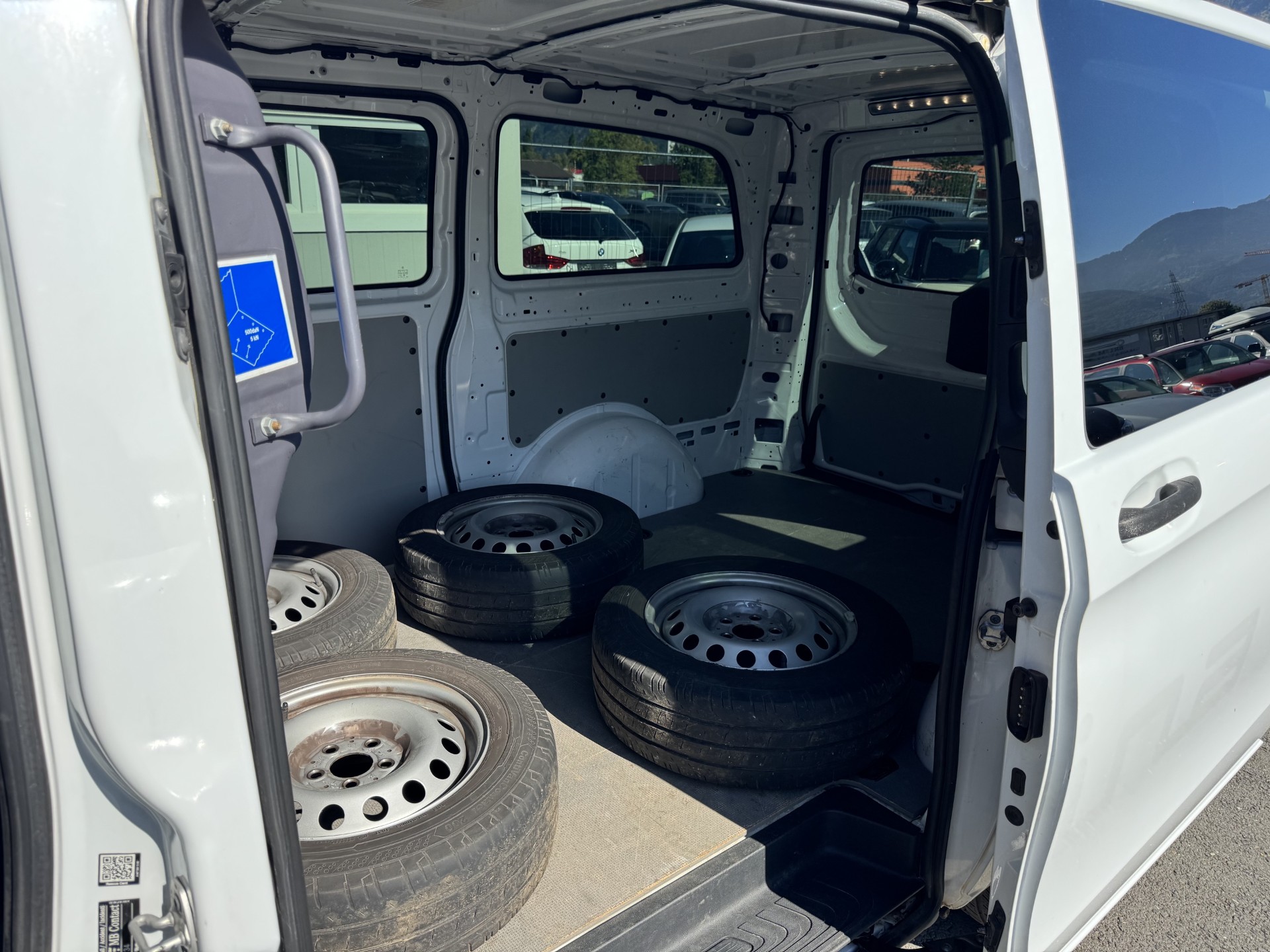 MERCEDES-BENZ Vito 116 CDI 7G Automatique-image-9