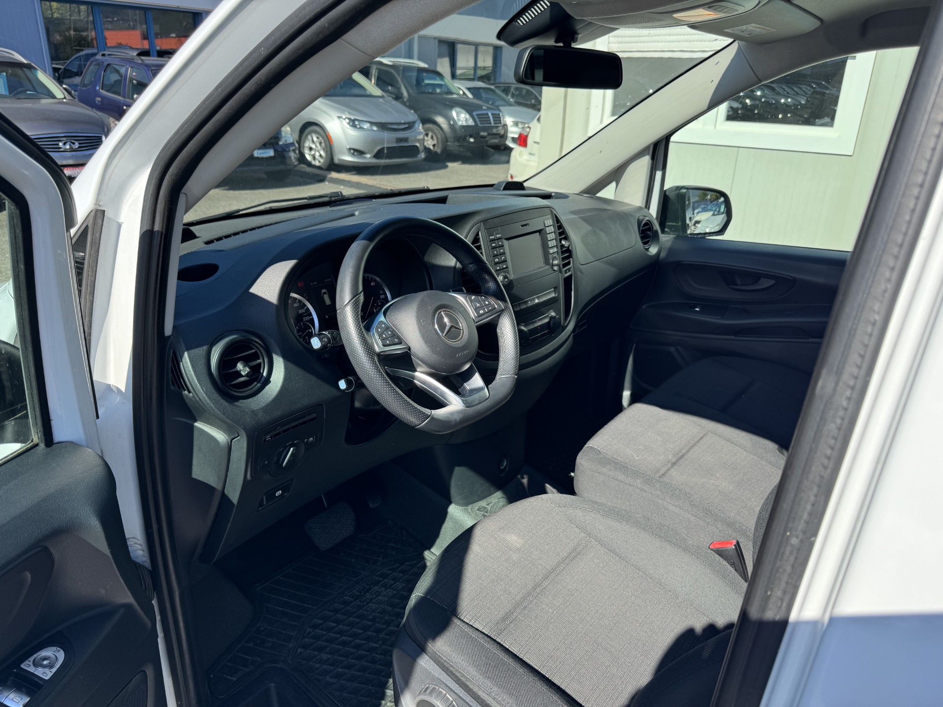 MERCEDES-BENZ Vito 116 CDI 7G Automatique-image-7