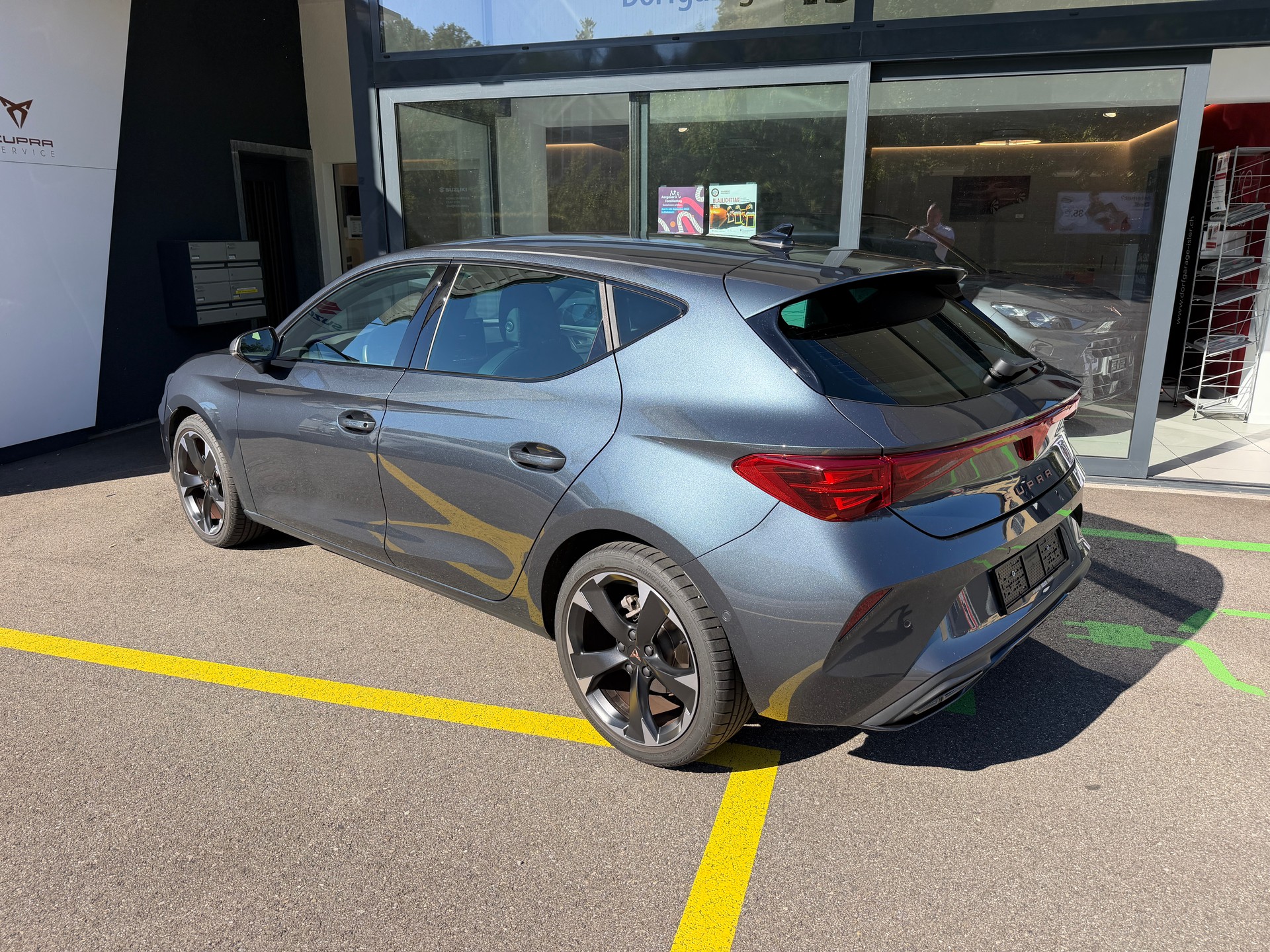 CUPRA LEON 1.5 TSI DSG-image-3