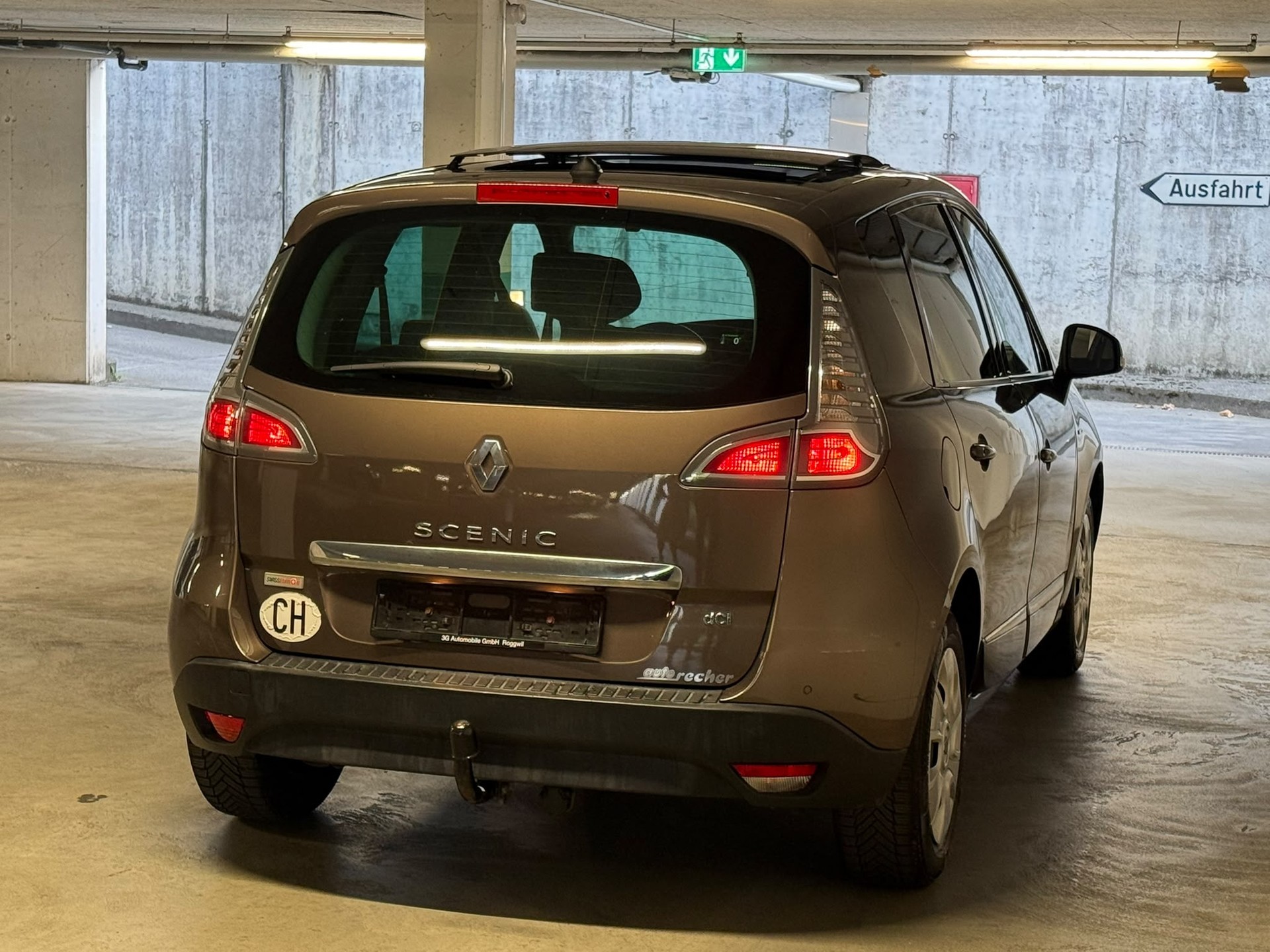 RENAULT Scénic 1.5 dCi Swiss Edition EDC-image-5