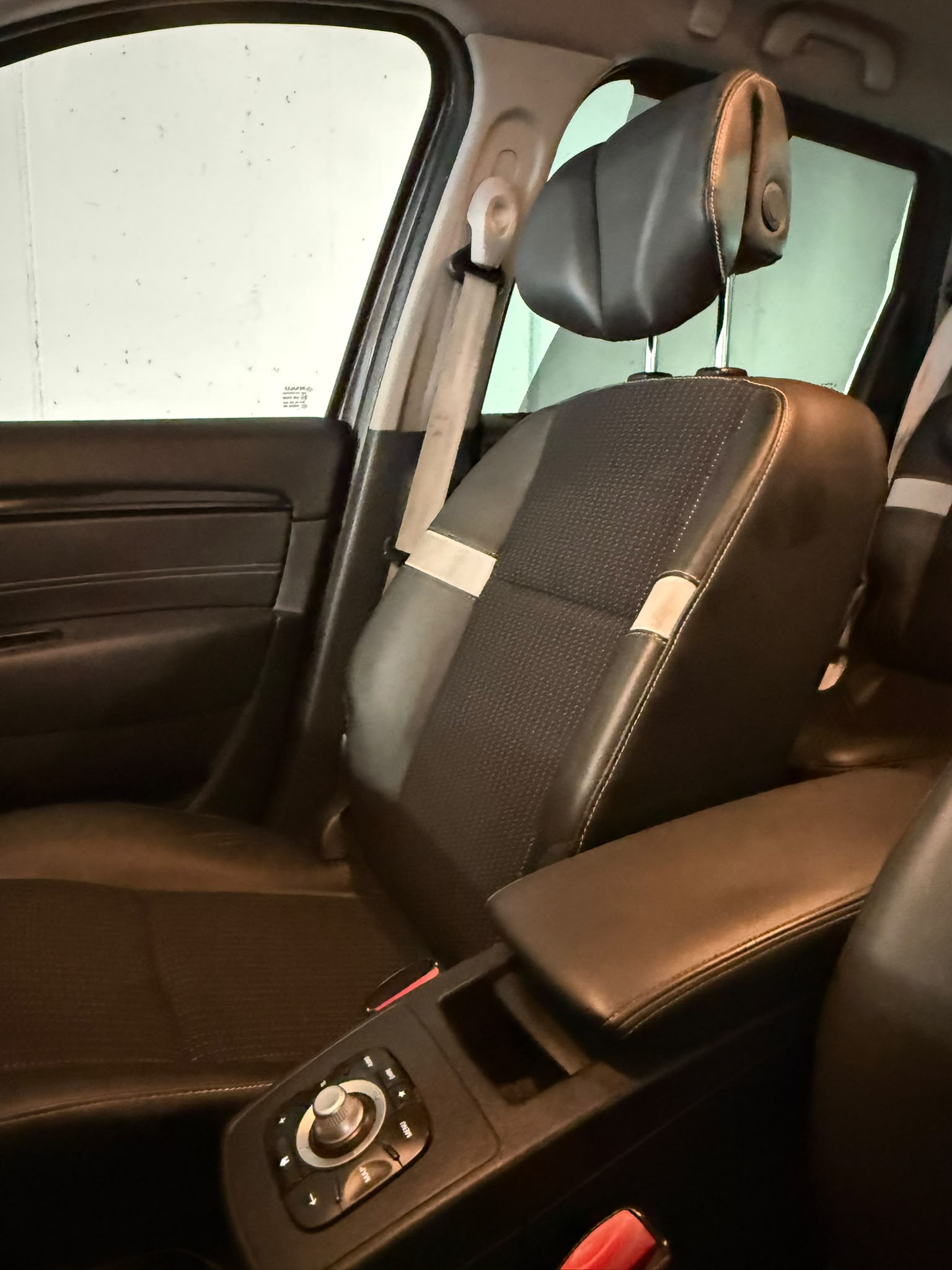RENAULT Scénic 1.5 dCi Swiss Edition EDC-image-19