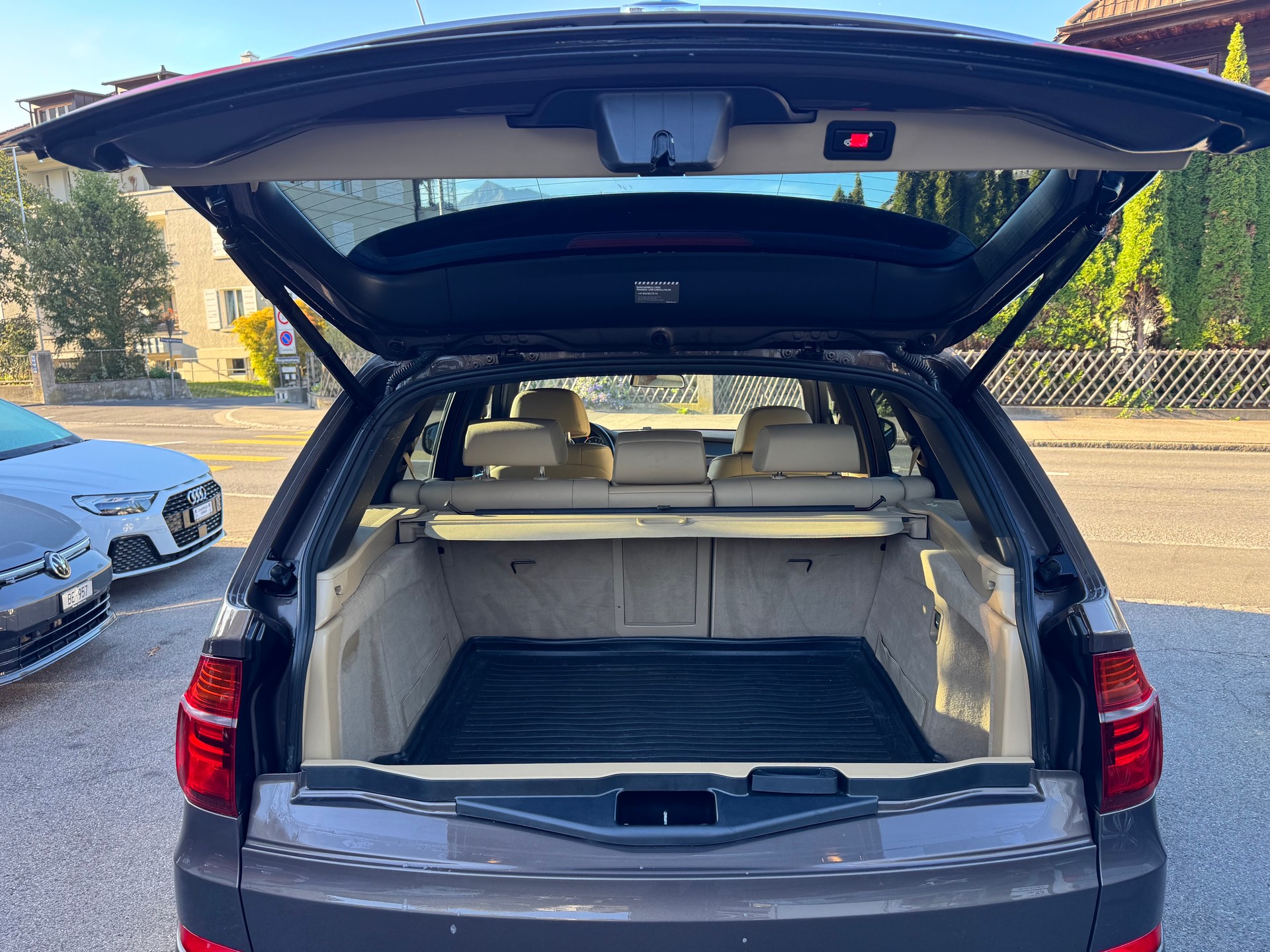 BMW X5 xDrive 40d Steptronic-image-24