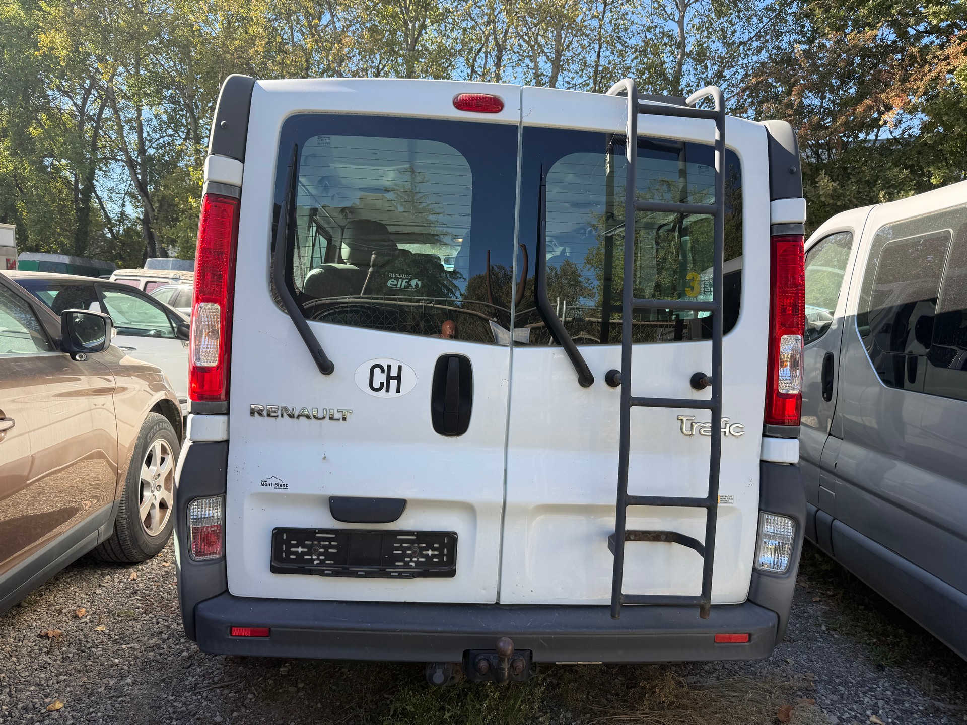 RENAULT Trafic 2.5 dCi L2H1 Grand Passenger Authentique-image-4