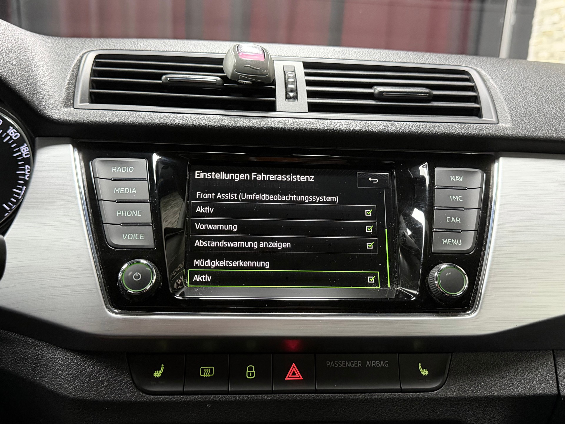 SKODA Fabia 1.2 TSI Ambition DSG-image-16