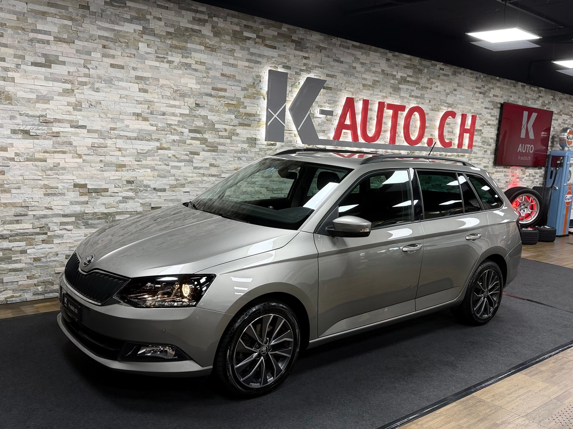 SKODA Fabia 1.2 TSI Ambition DSG-image-0