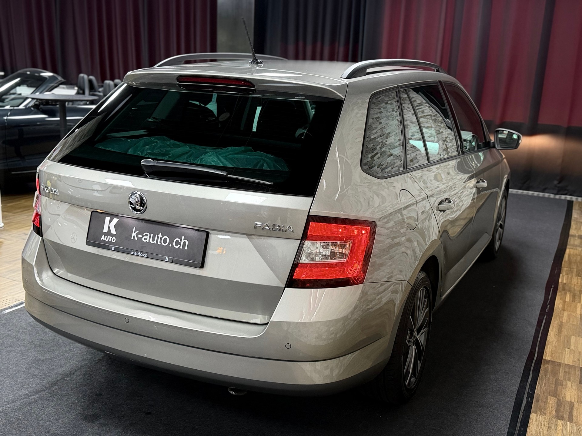 SKODA Fabia 1.2 TSI Ambition DSG-image-3
