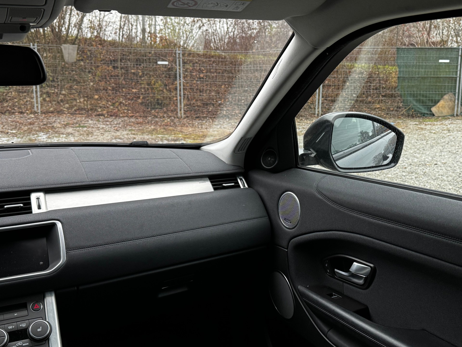 LAND ROVER Range Rover Evoque 2.0 TD4 SE AT9-image-11