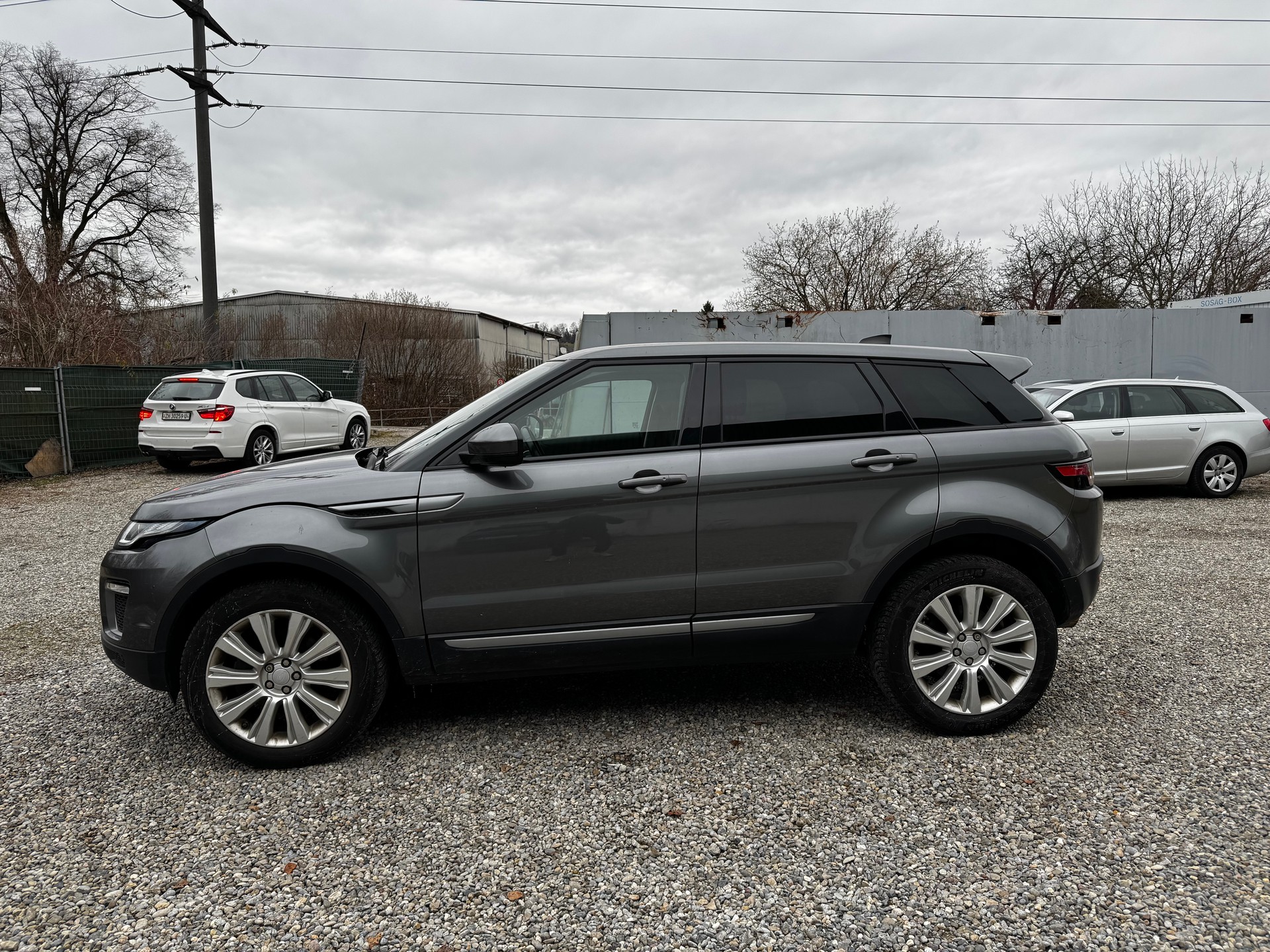 LAND ROVER Range Rover Evoque 2.0 TD4 SE AT9-image-3