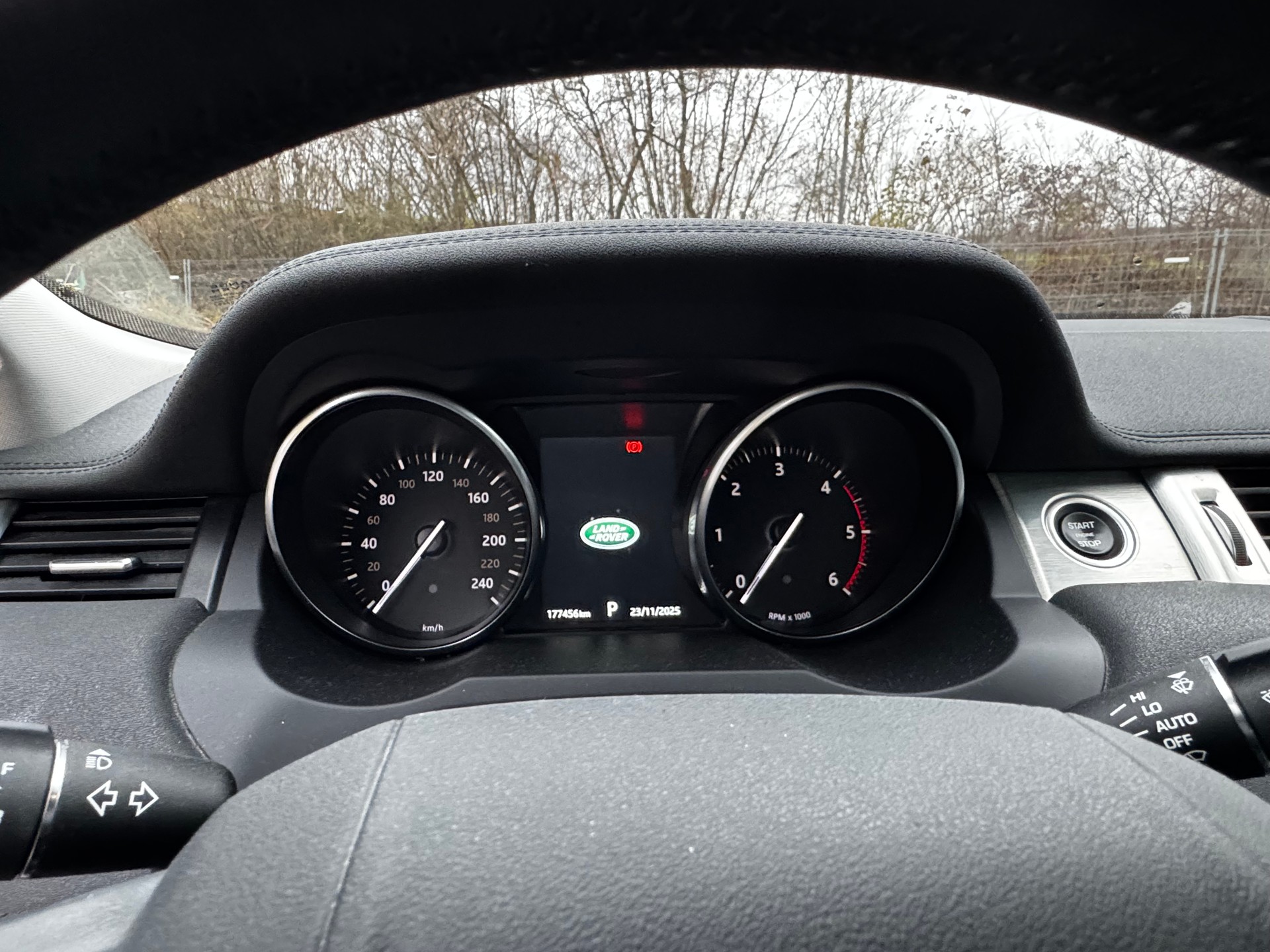 LAND ROVER Range Rover Evoque 2.0 TD4 SE AT9-image-13
