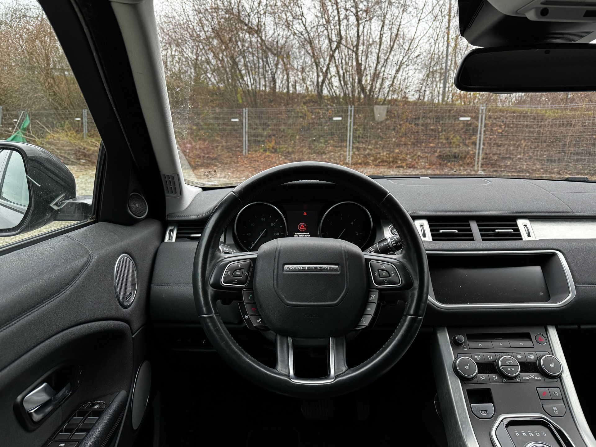 LAND ROVER Range Rover Evoque 2.0 TD4 SE AT9-image-12