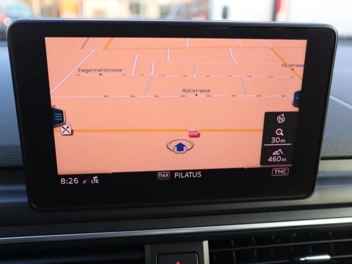 AUDI A4 Avant 40 TDI Sport S-tronic ** Voll-Leder Ausstattung **-image-9