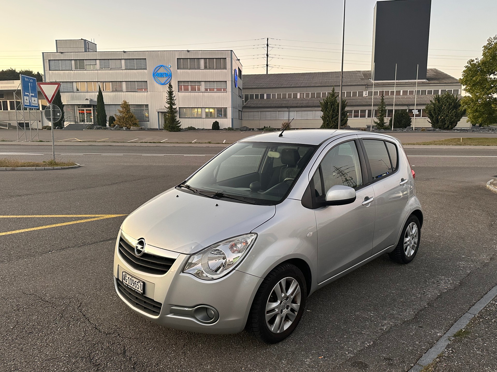 OPEL Agila 1.2 Enjoy Automatic-image-0