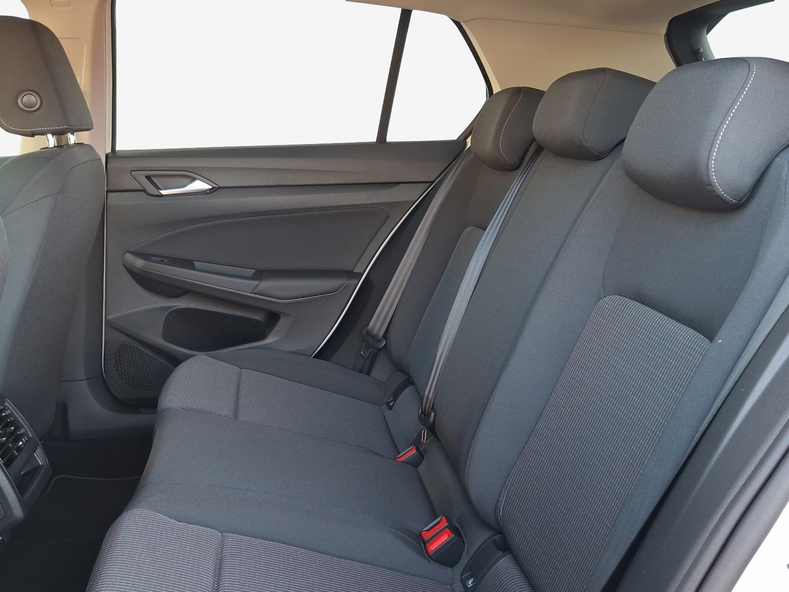 VW Golf 1.5 e TSI mHEV Value DSG-image-11
