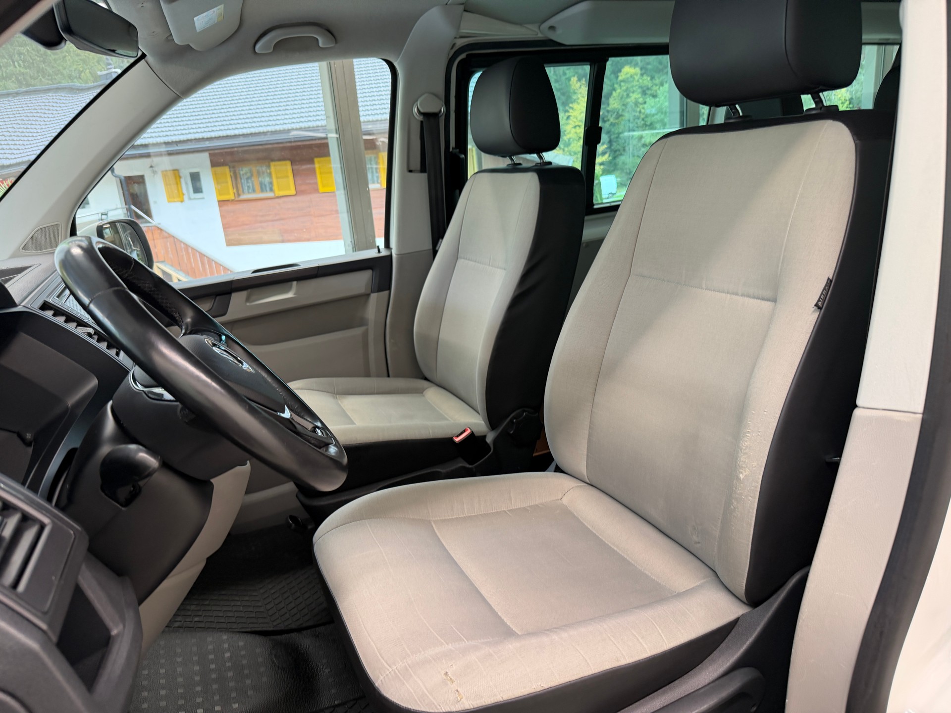 VW T6 2.0 Bi-TDI 4Motion DSG-image-13