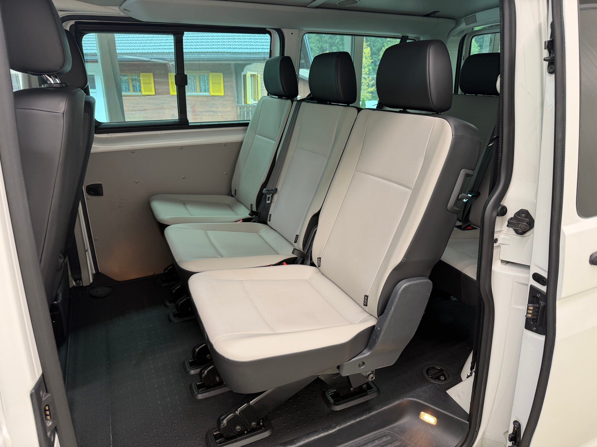 VW T6 2.0 Bi-TDI 4Motion DSG-image-14
