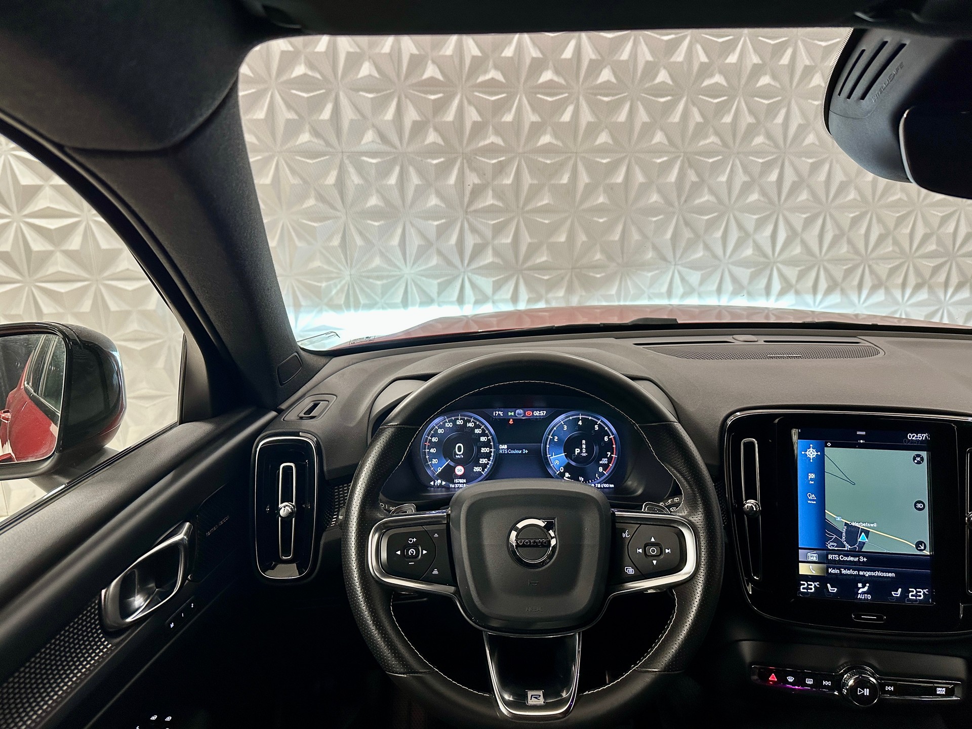 VOLVO XC40 T4 R-Design Geartronic-image-27