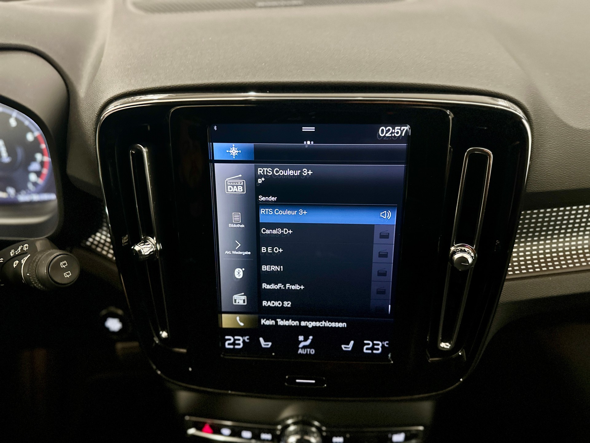VOLVO XC40 T4 R-Design Geartronic-image-19