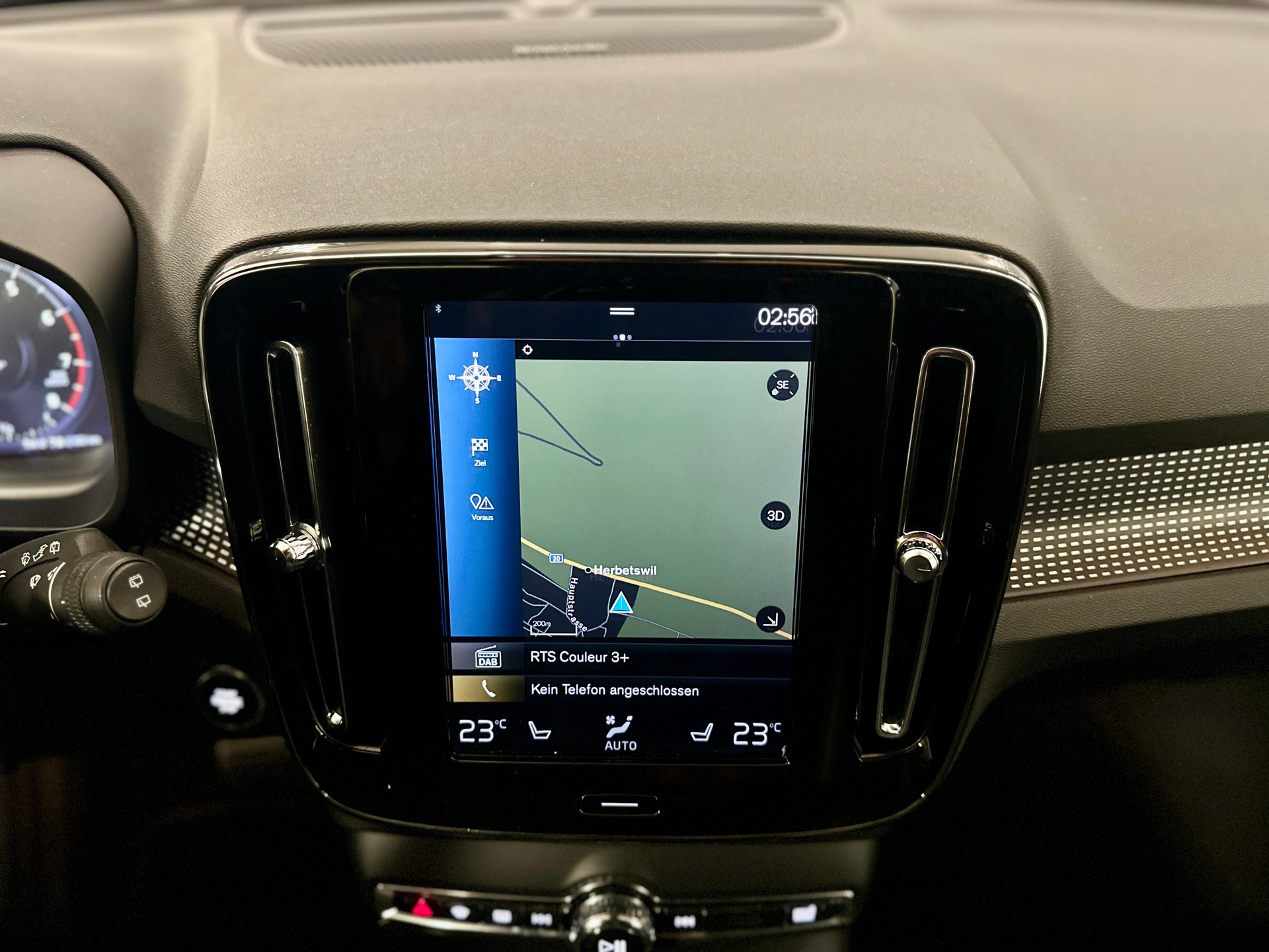VOLVO XC40 T4 R-Design Geartronic-image-18
