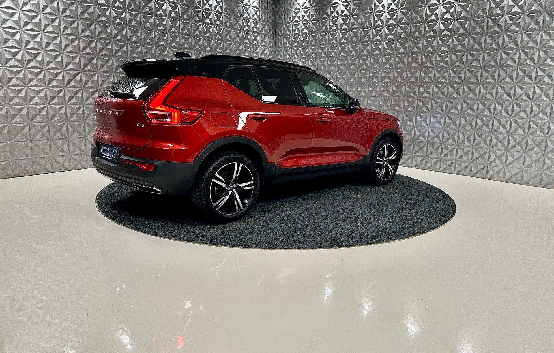 VOLVO XC40 T4 R-Design Geartronic-image-4