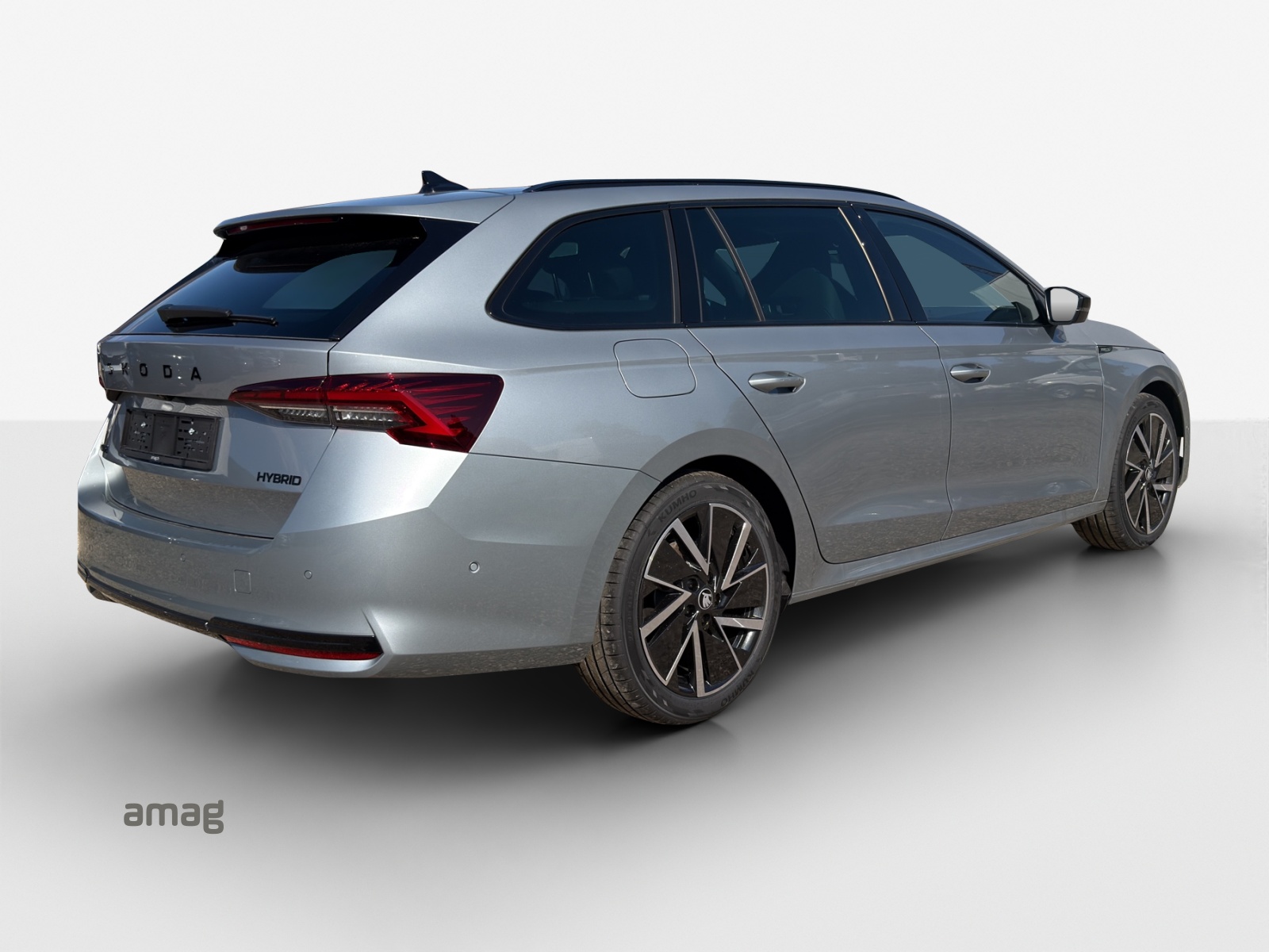 SKODA Octavia Combi 1.5 TSI mHEV DSG Sport Line-image-4