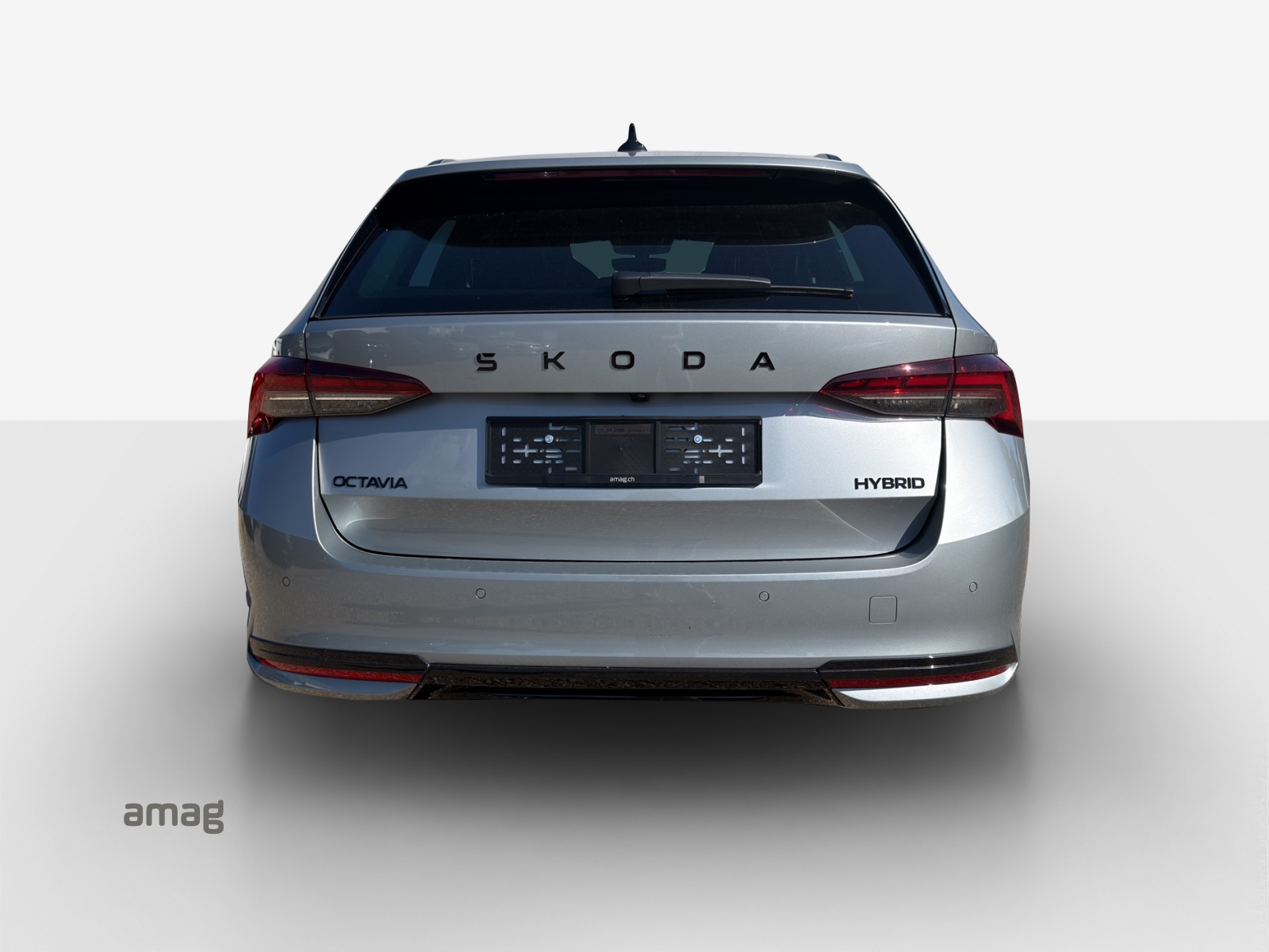 SKODA Octavia Combi 1.5 TSI mHEV DSG Sport Line-image-3