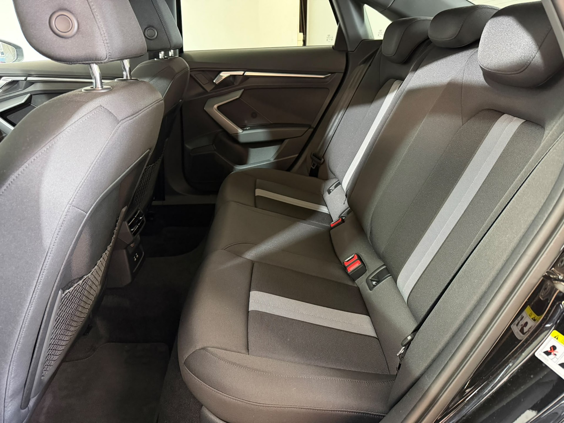 AUDI A3 Limousine TFSI 110 kW advanced S tronic-image-7