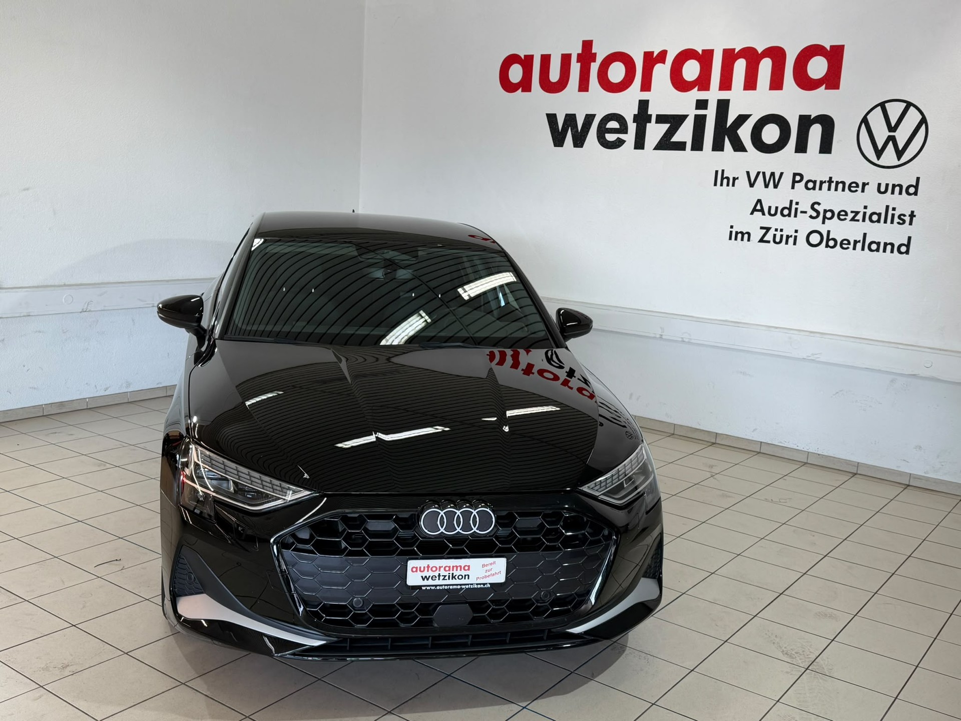 AUDI A3 Limousine TFSI 110 kW advanced S tronic-image-1