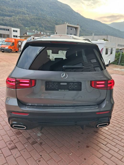 MERCEDES-BENZ GLB 220 d 4Matic 8G-Tronic AMG Line-image-4
