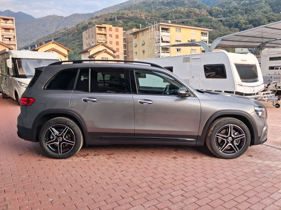 MERCEDES-BENZ GLB 220 d 4Matic 8G-Tronic AMG Line-image-6