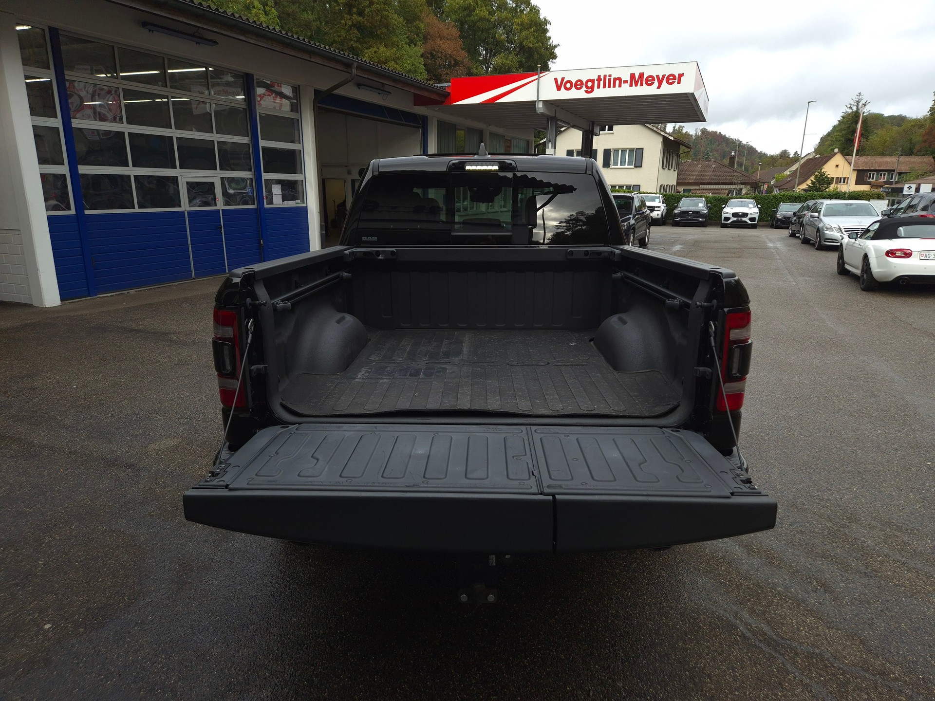 DODGE Ram 1500 Laramie 5.7l V8-image-11