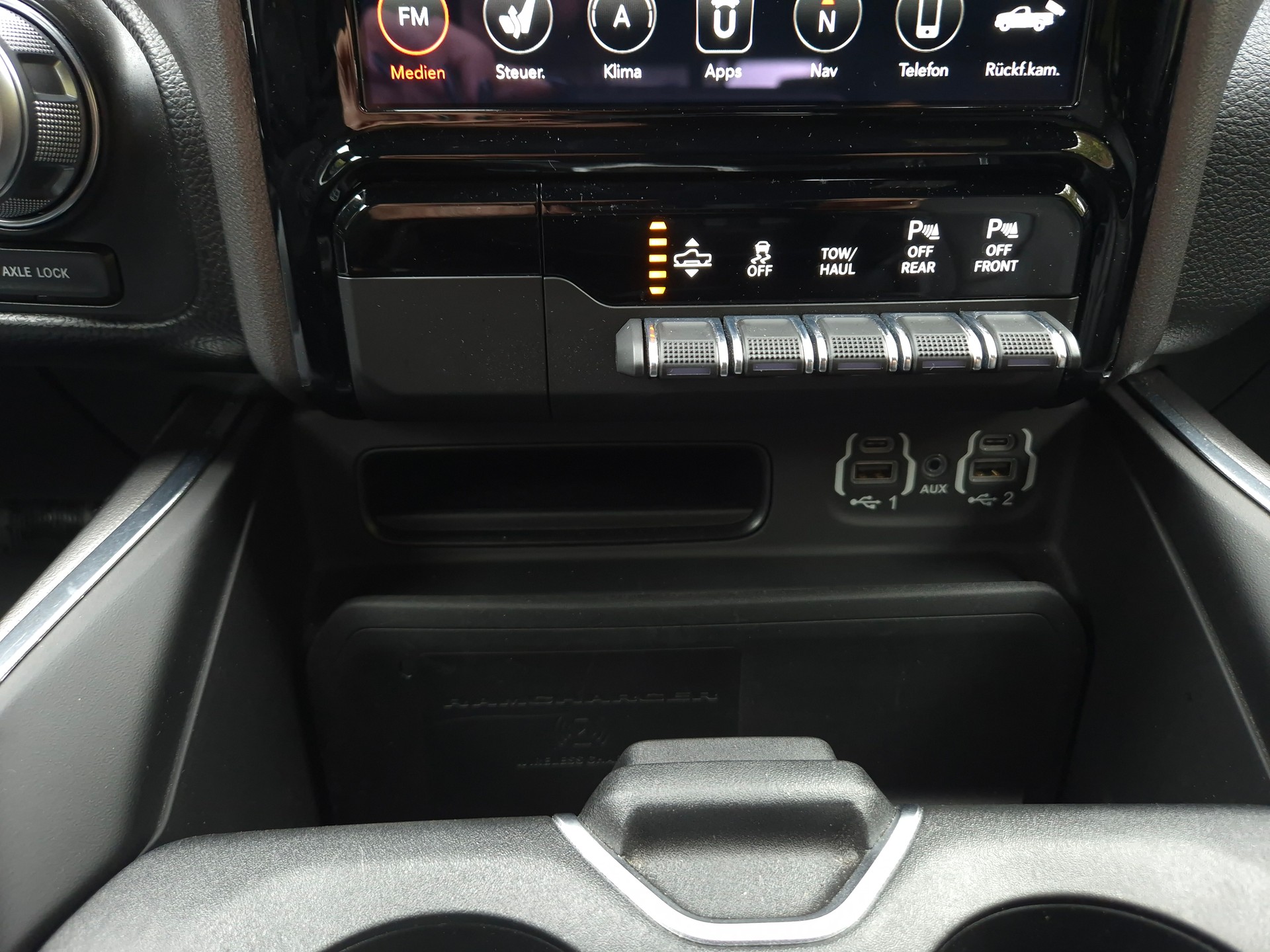 DODGE Ram 1500 Laramie 5.7l V8-image-25