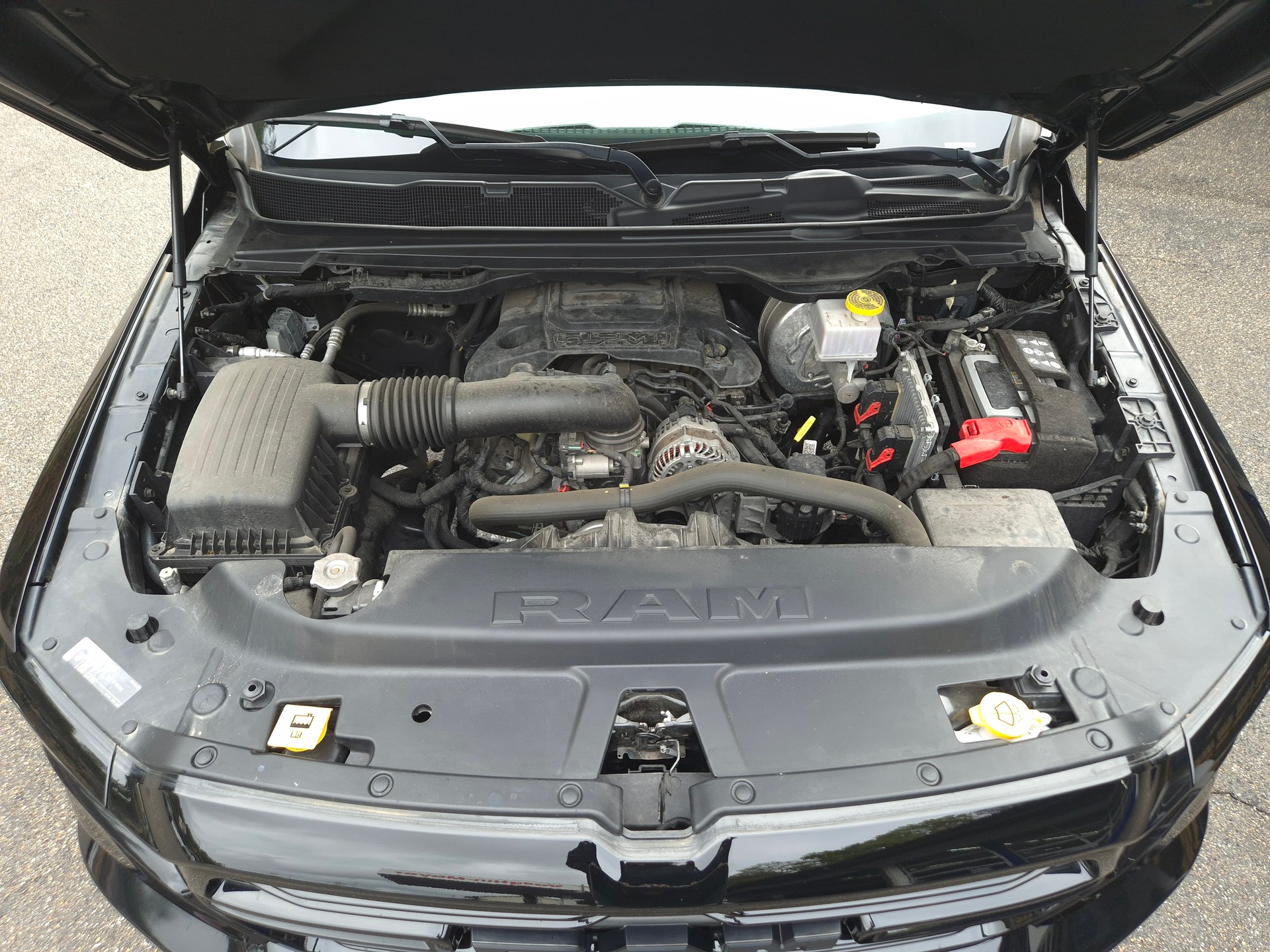 DODGE Ram 1500 Laramie 5.7l V8-image-31