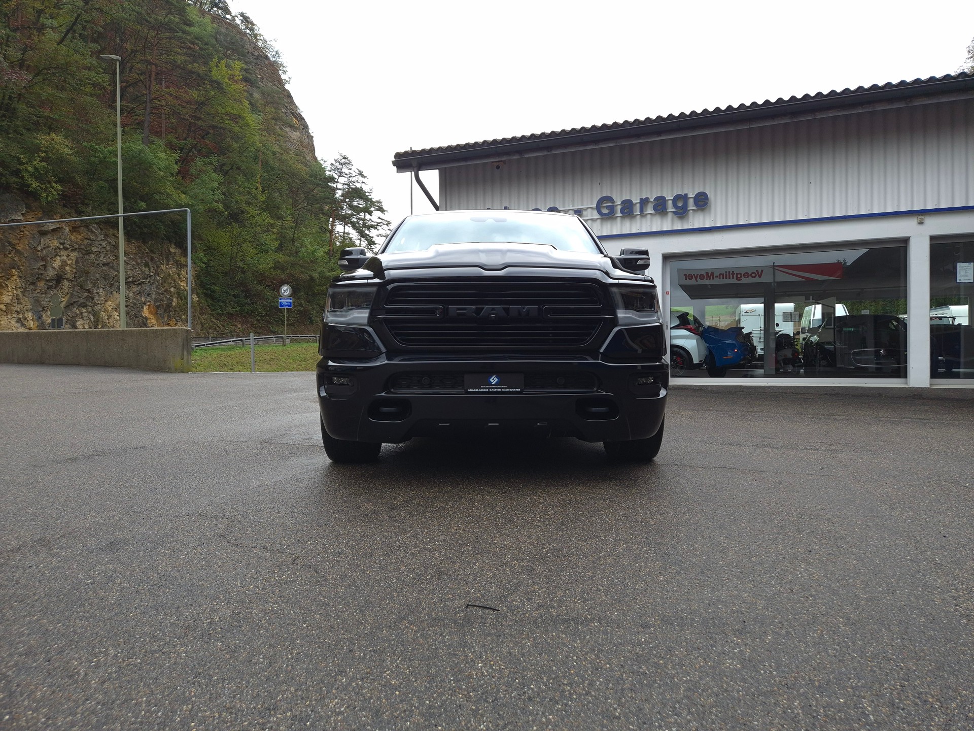 DODGE Ram 1500 Laramie 5.7l V8-image-4