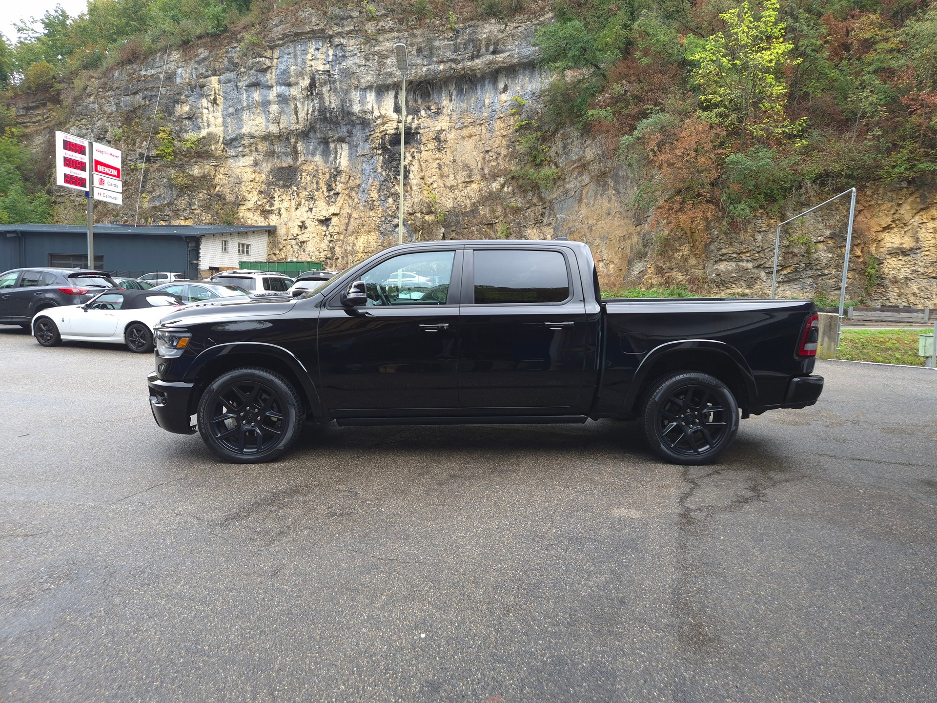 DODGE Ram 1500 Laramie 5.7l V8-image-7