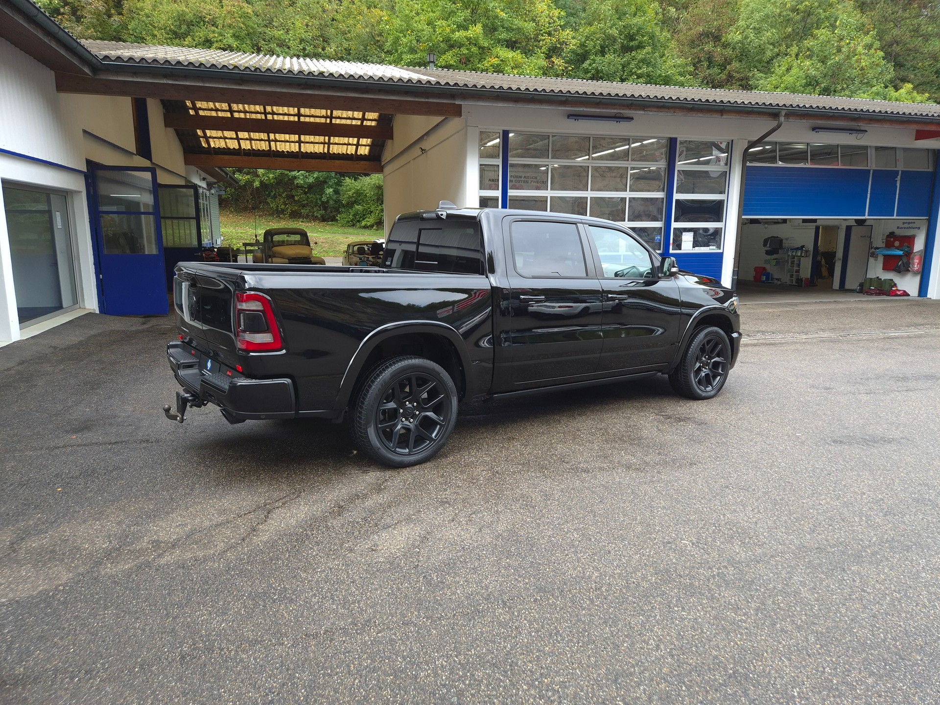 DODGE Ram 1500 Laramie 5.7l V8-image-16